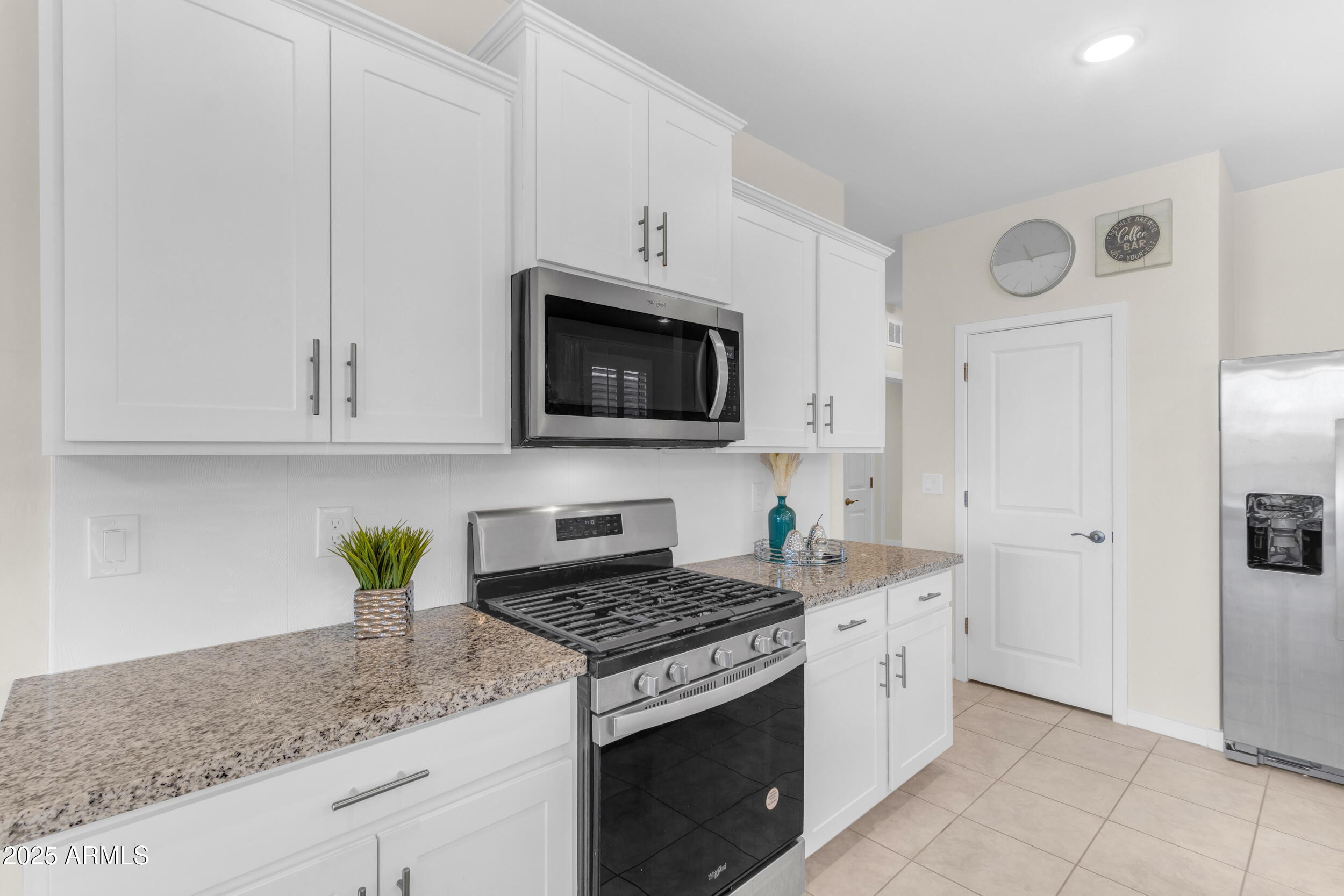 39980 W RIO LOBO Drive