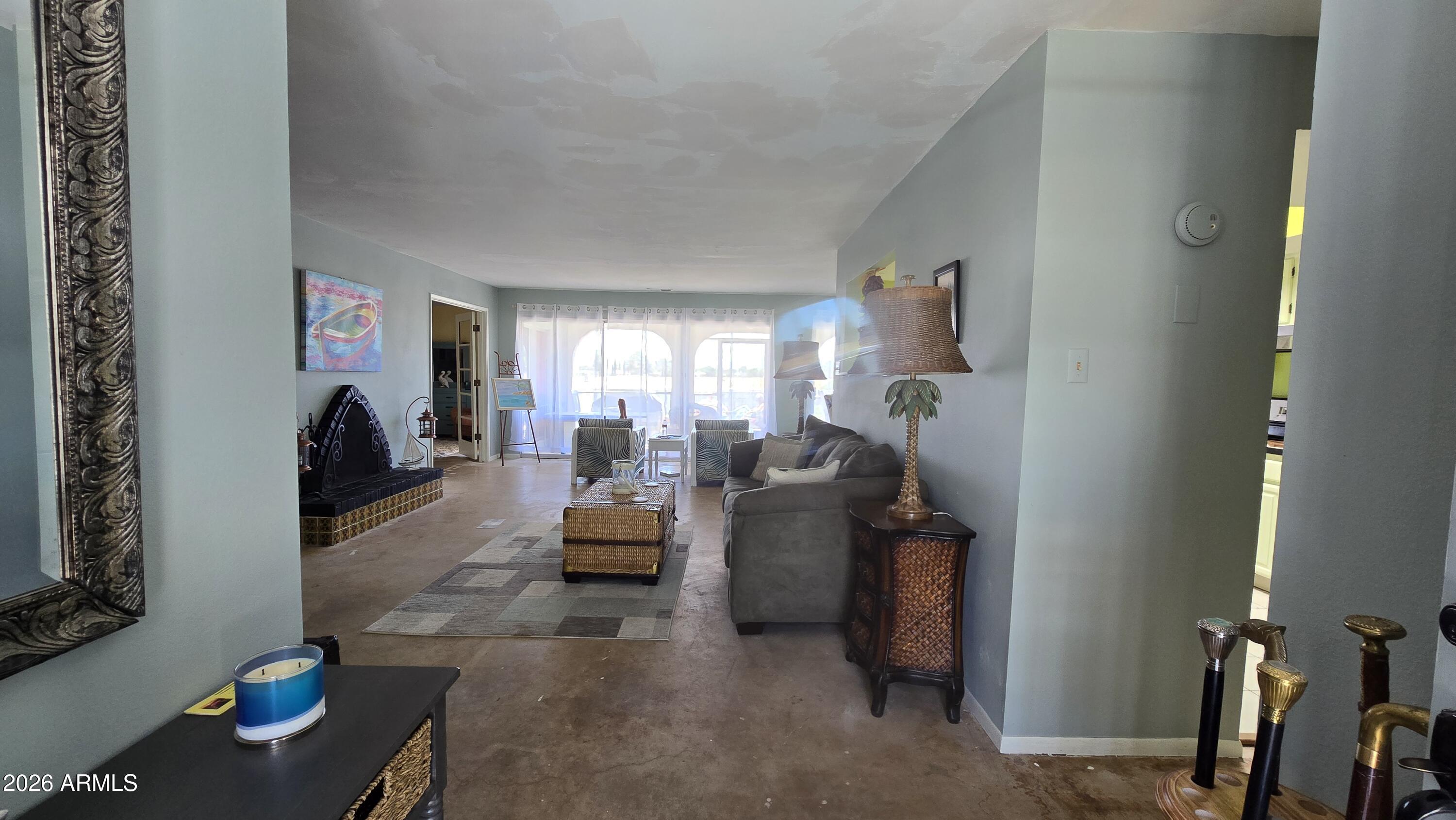227 N TRACY Road