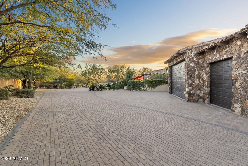 Photo of 8449 E Dixileta Drive, Scottsdale, AZ 85266 (MLS # 6981681)