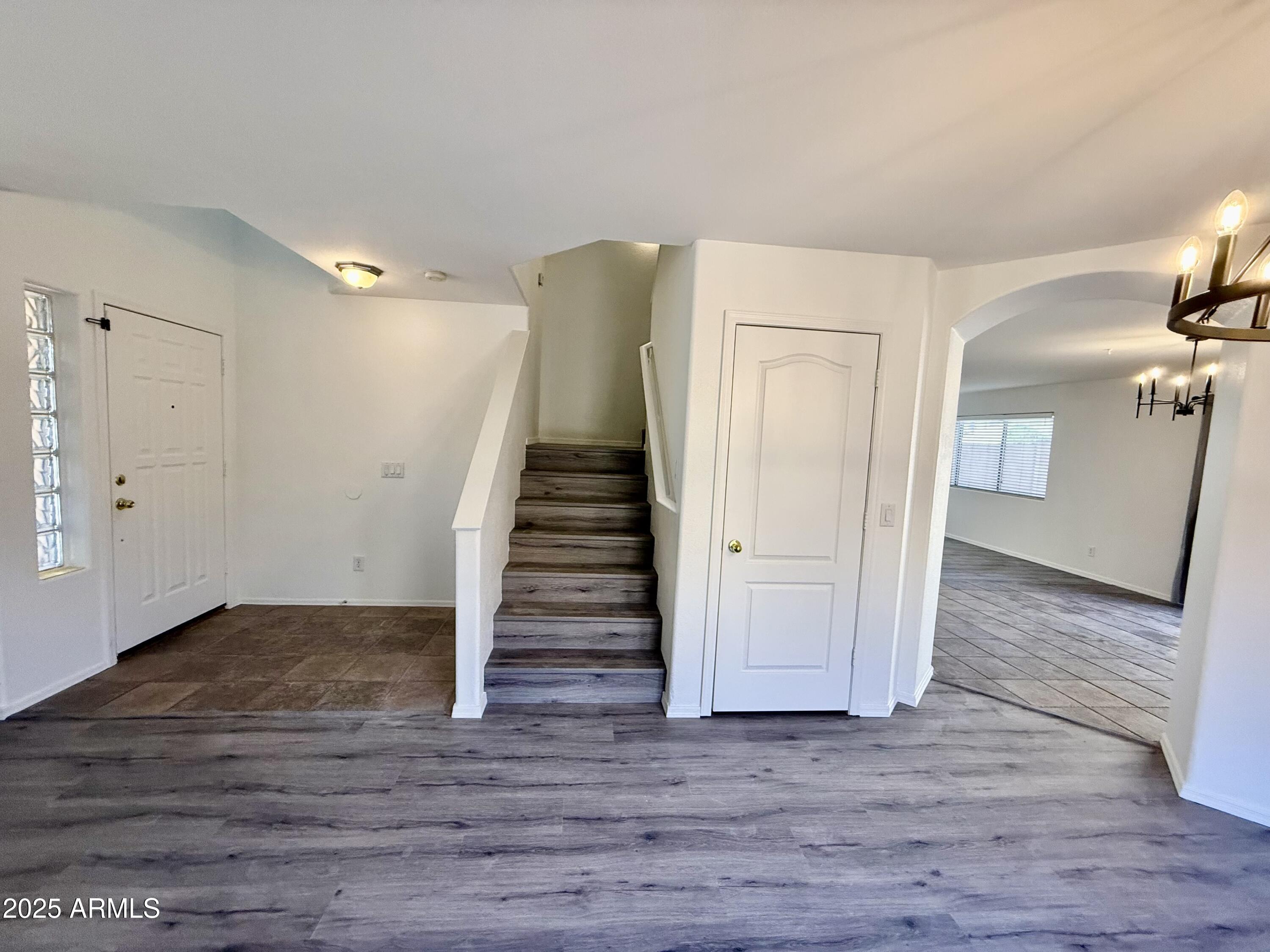 1782 E OAKLAND Street