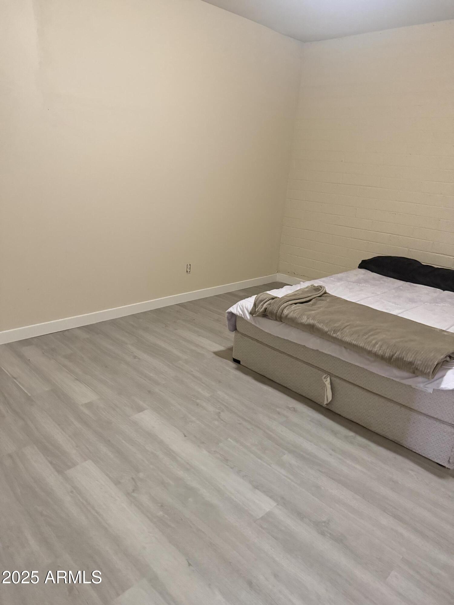 112 W DR MARTIN LUTHER KING Street