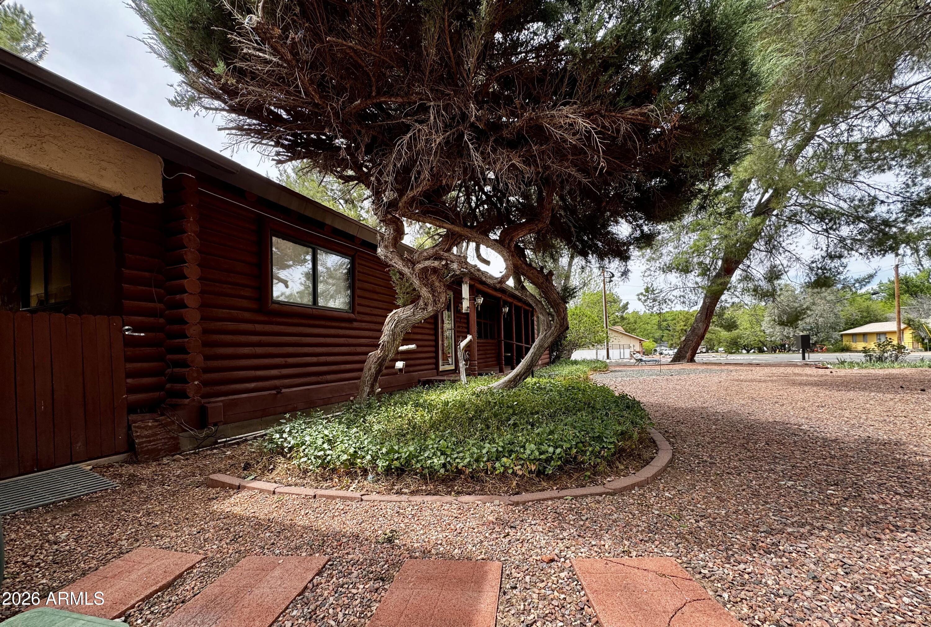 4310 N Lake View Drive