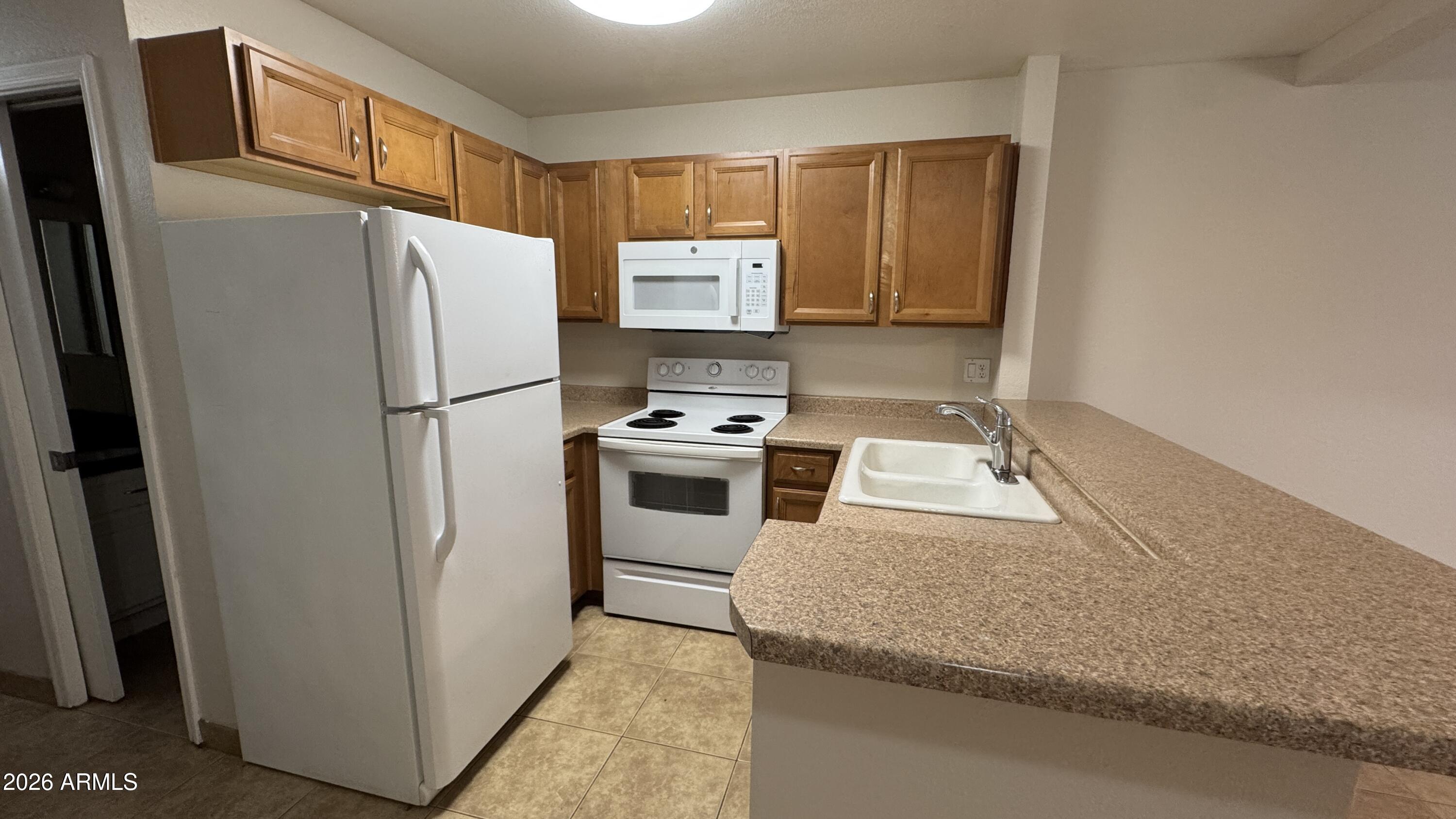 2301 E UNIVERSITY Drive 117