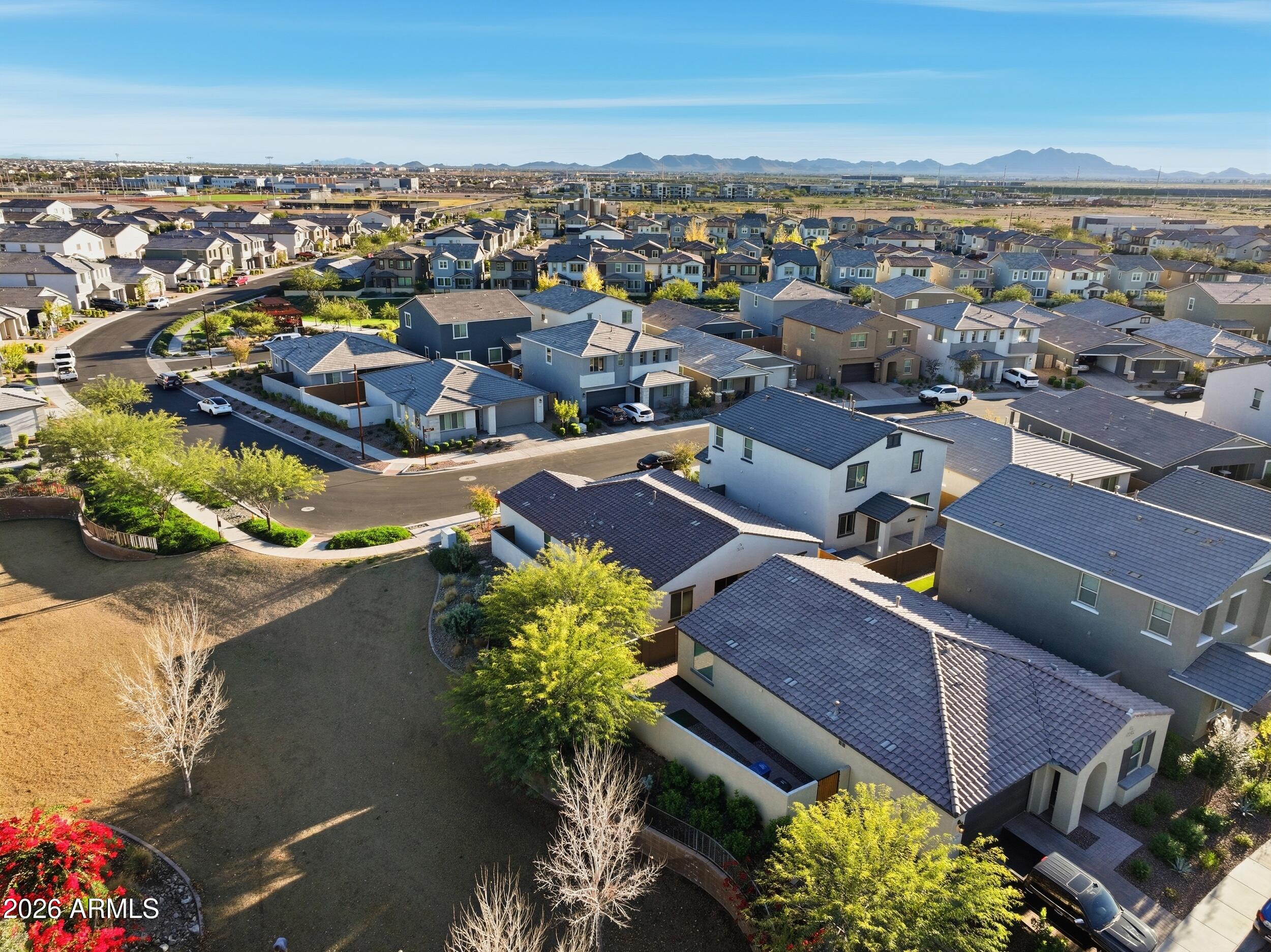 9426 E SATURN Avenue