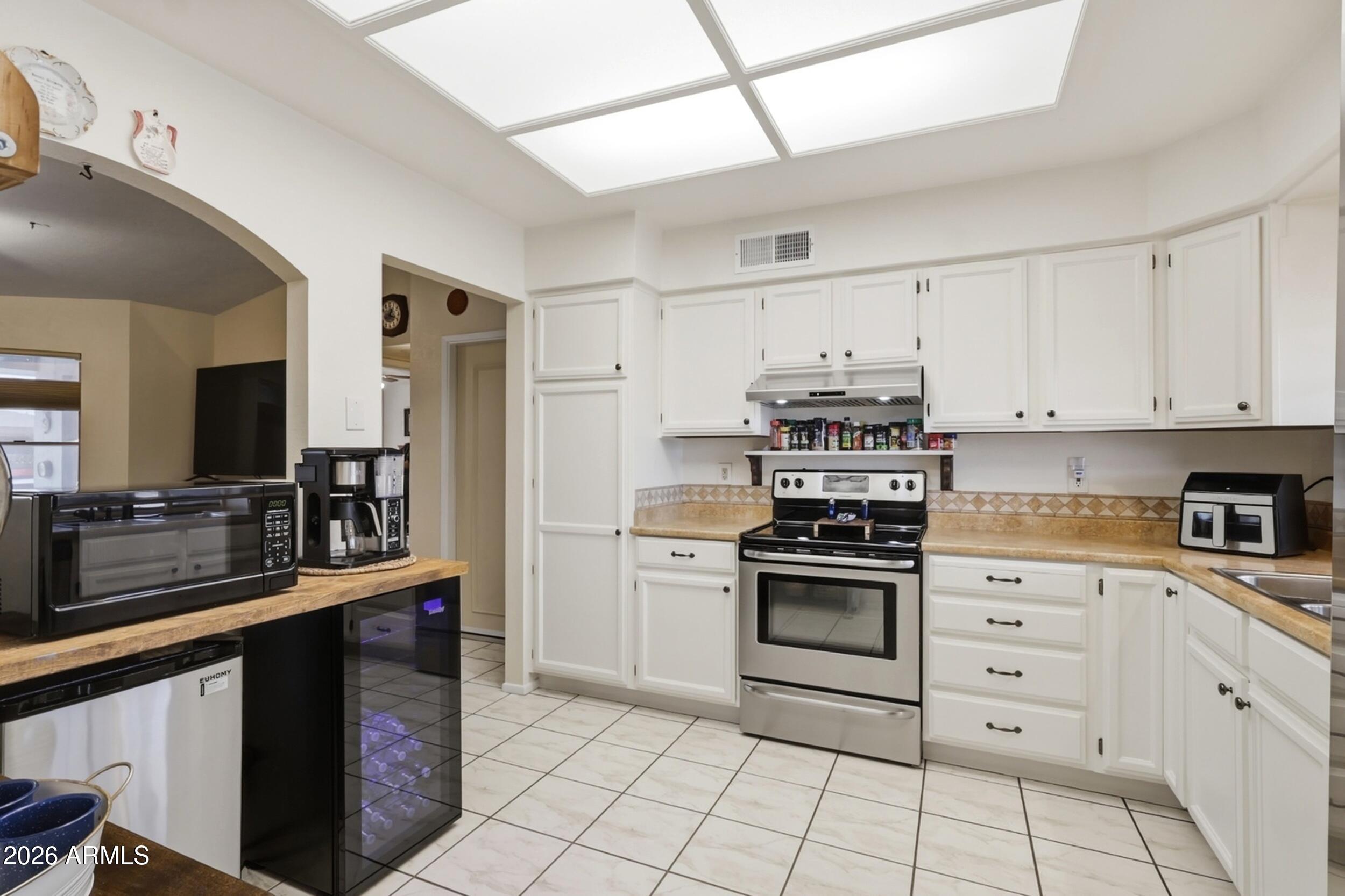 SUNLAND VILLAGE EAST 3 - Residential
