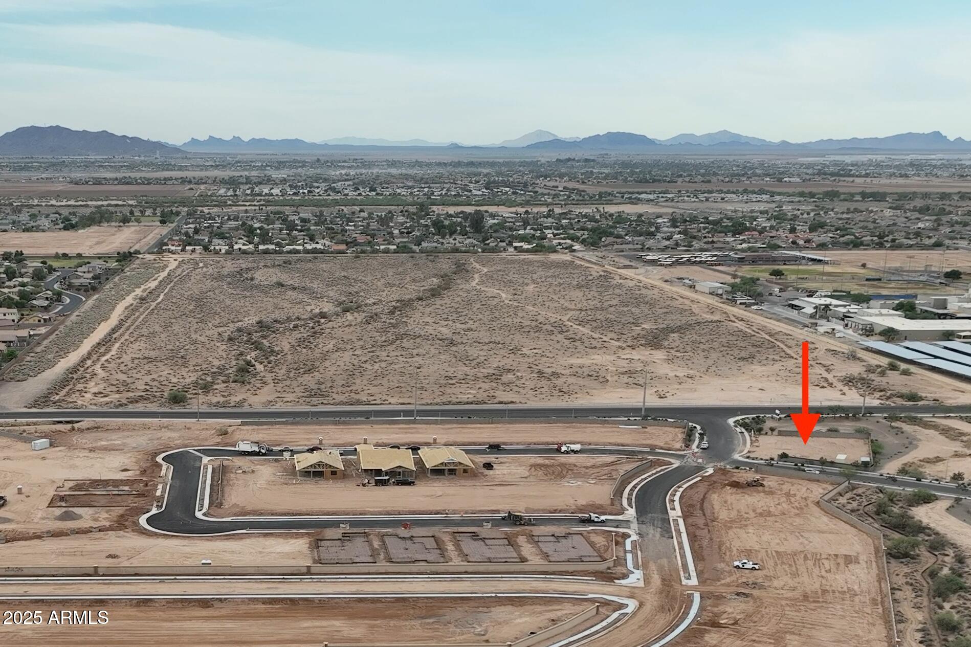 2823 N ARROYO GRANDE Avenue