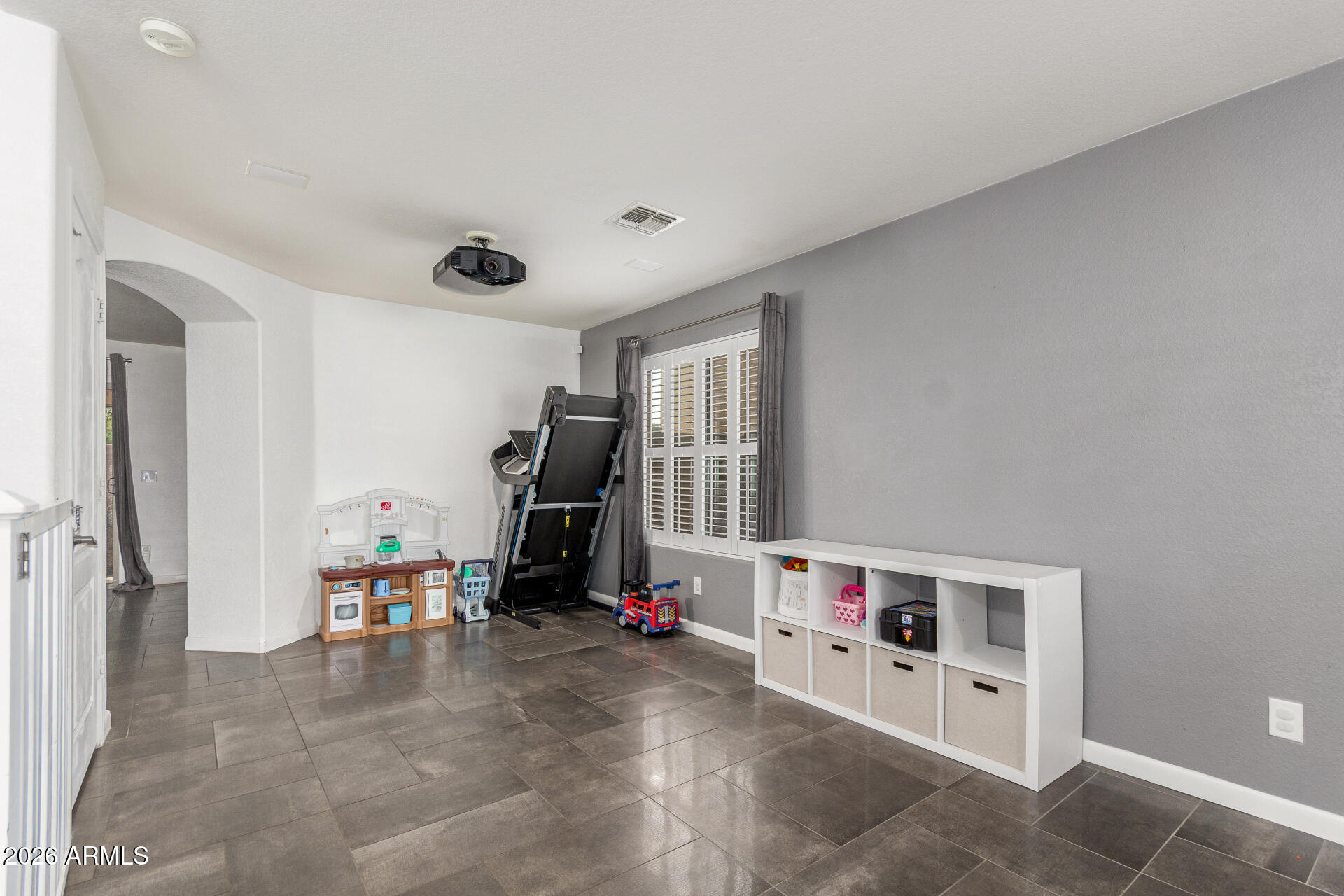 2435 W VIA DONA Road