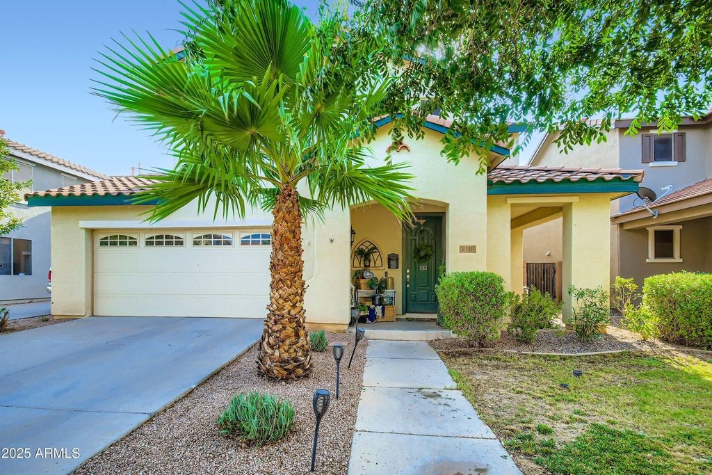 Photo of 2139 S Ponderosa Drive, Gilbert, AZ 85295 (MLS # 6912397)