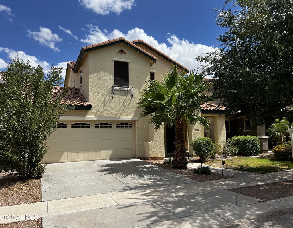 Photo of 2139 S Ponderosa Drive, Gilbert, AZ 85295 (MLS # 6912397)