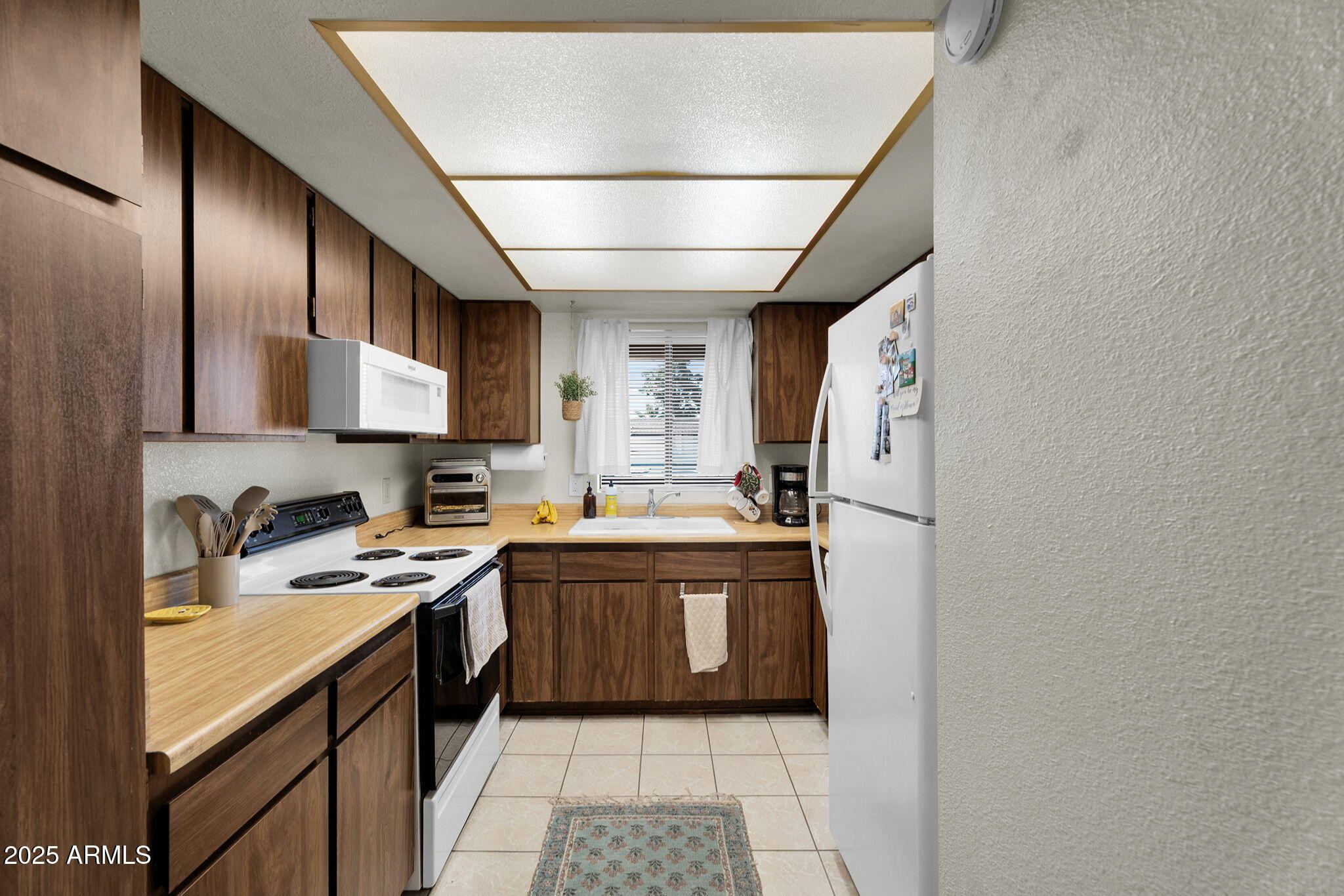 10828 N BILTMORE Drive 223