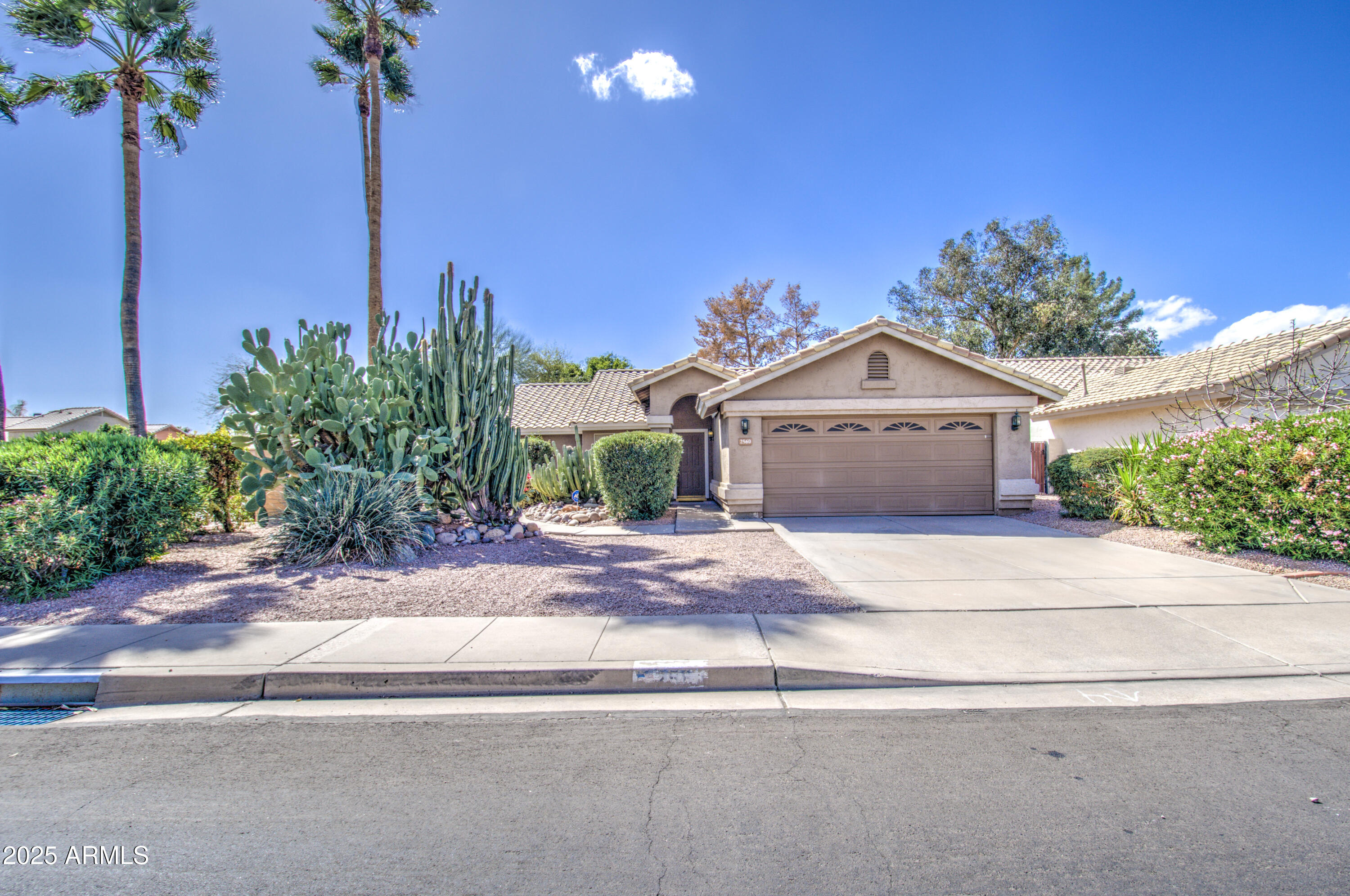 2560 S ROWEN --