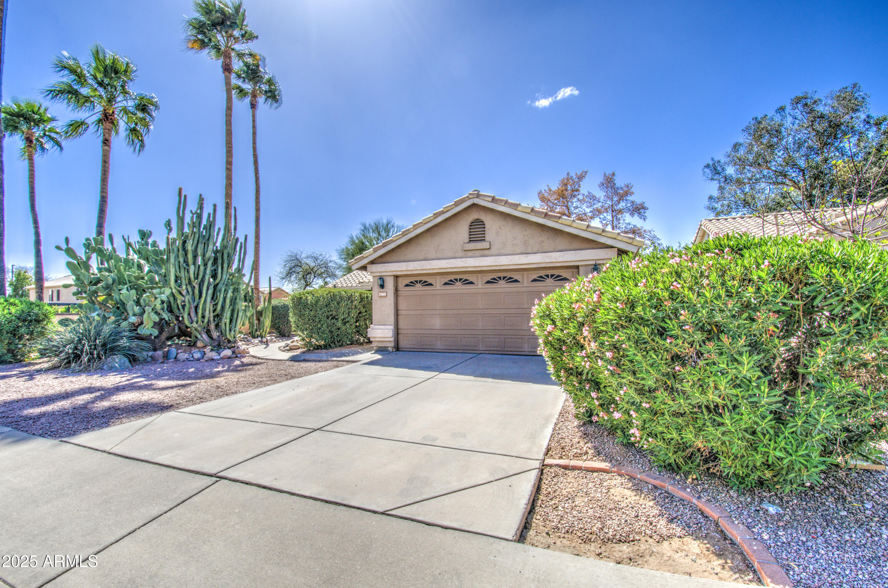 2560 S ROWEN --