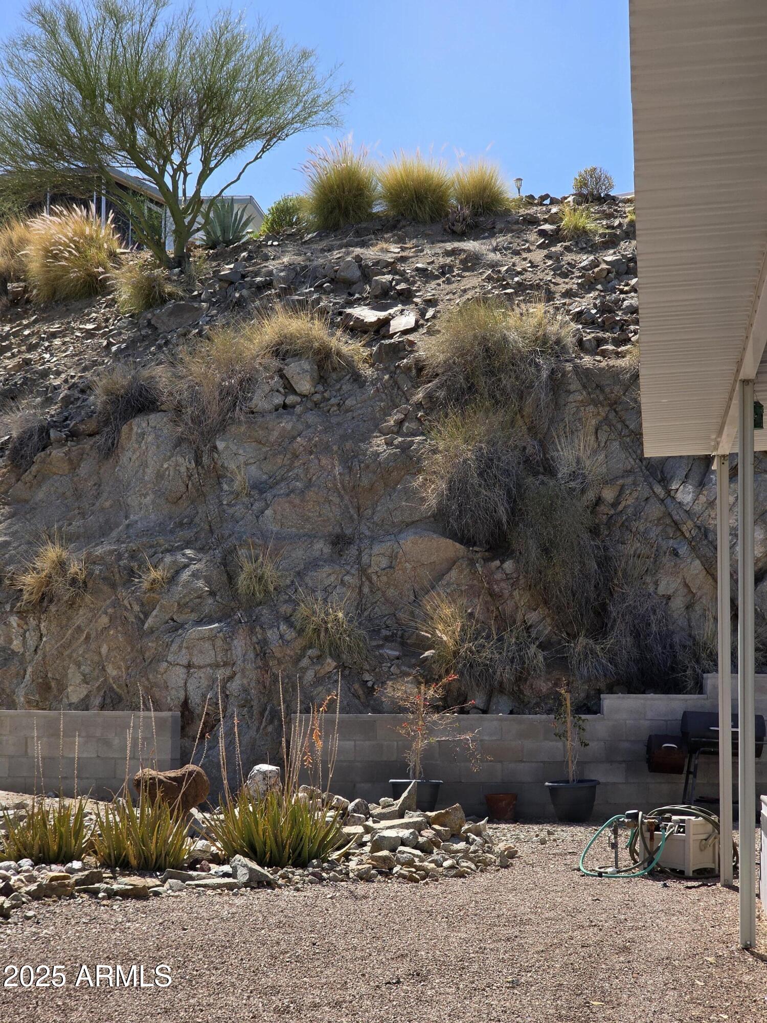 2233 E BEHREND Drive 211