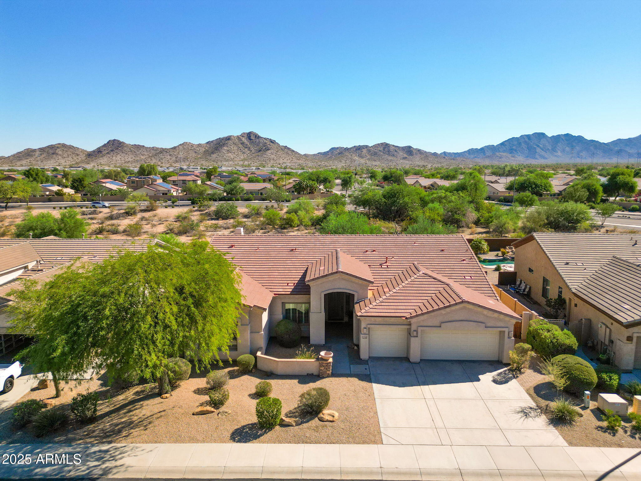 17648 W WILLOW Drive