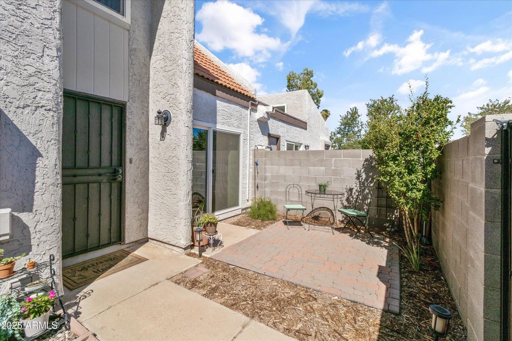 Photo of 6810 S Snyder Lane, Tempe, AZ 85283 (MLS # 6919413)