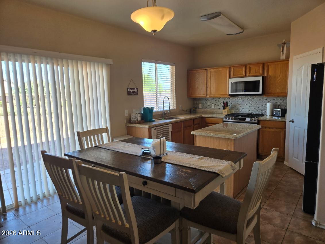 1413 S 121ST Drive