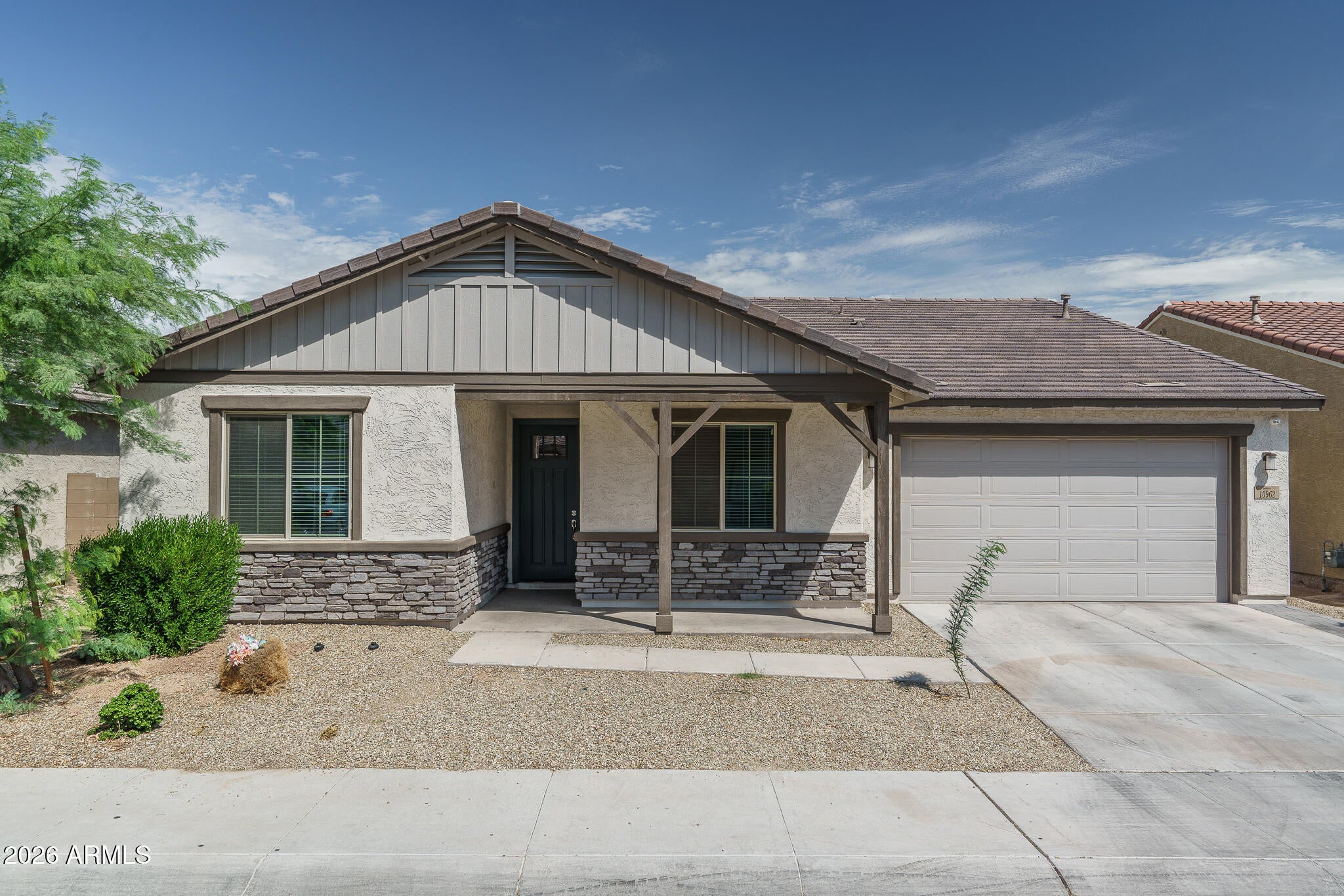 10962 W MCKINLEY Street