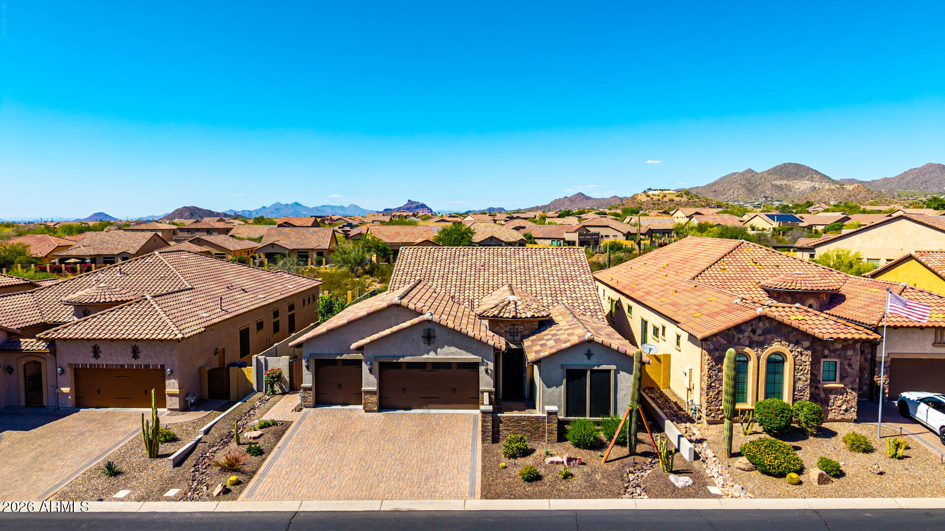 2046 N STEELE Circle