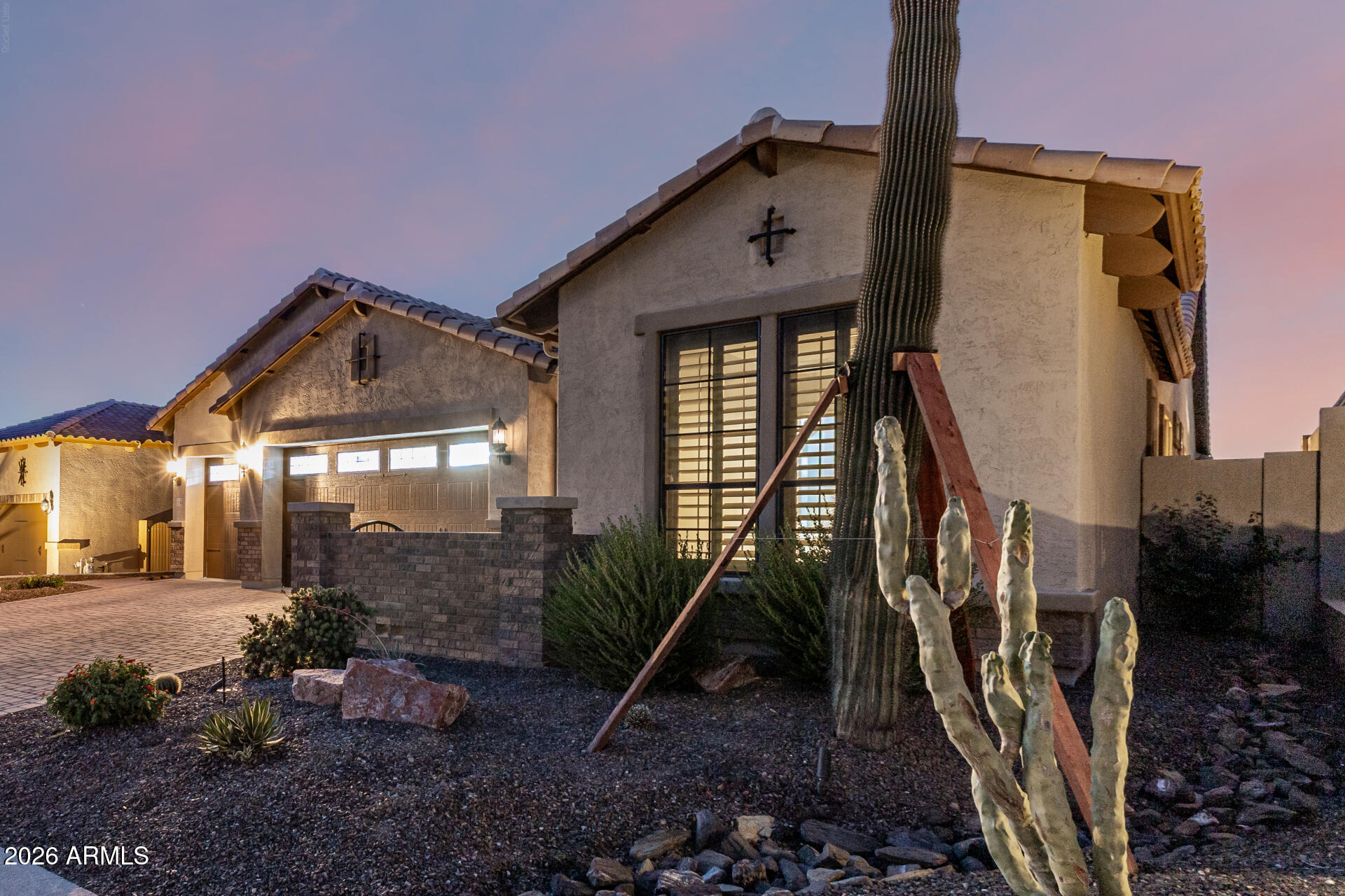 2046 N STEELE Circle