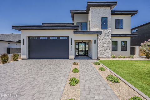 4852 E PICCADILLY Road Phoenix AZ 85018