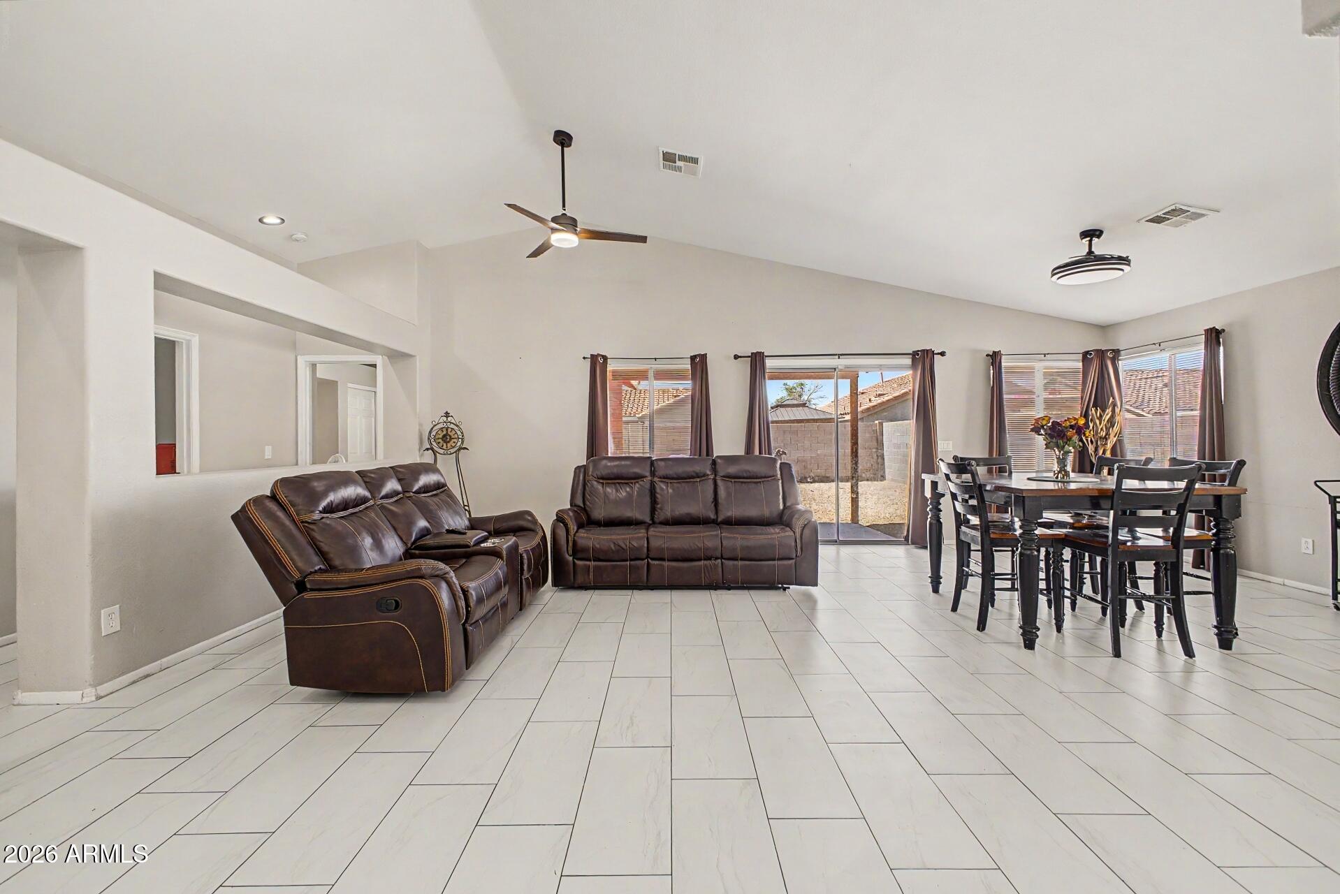 9961 W MACKENZIE Drive