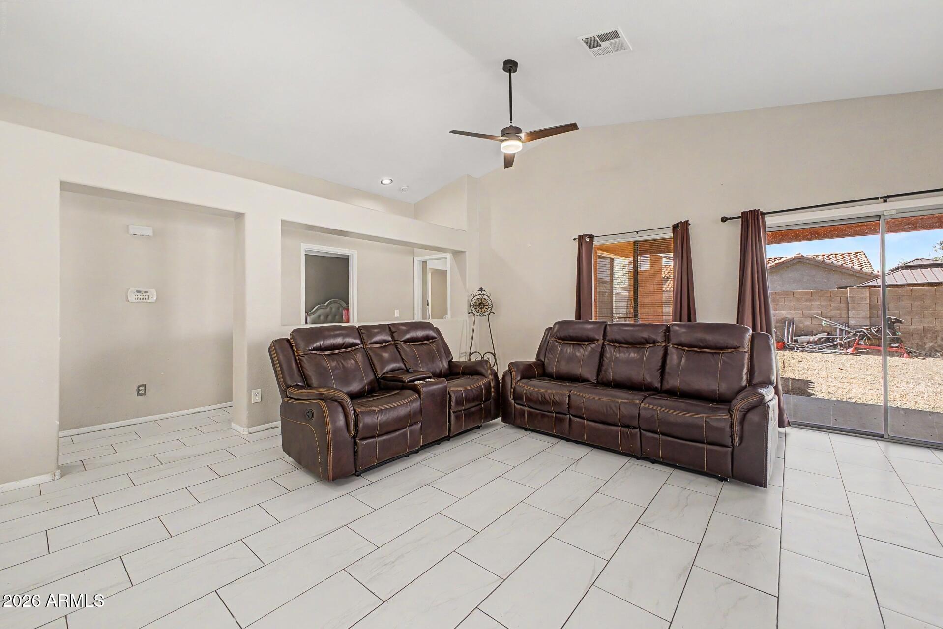 9961 W MACKENZIE Drive