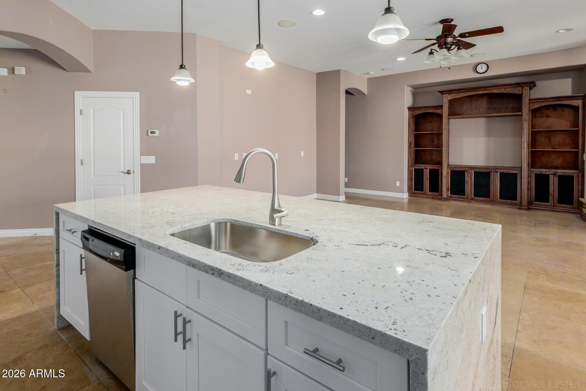 2324 W BLAYLOCK Drive W
