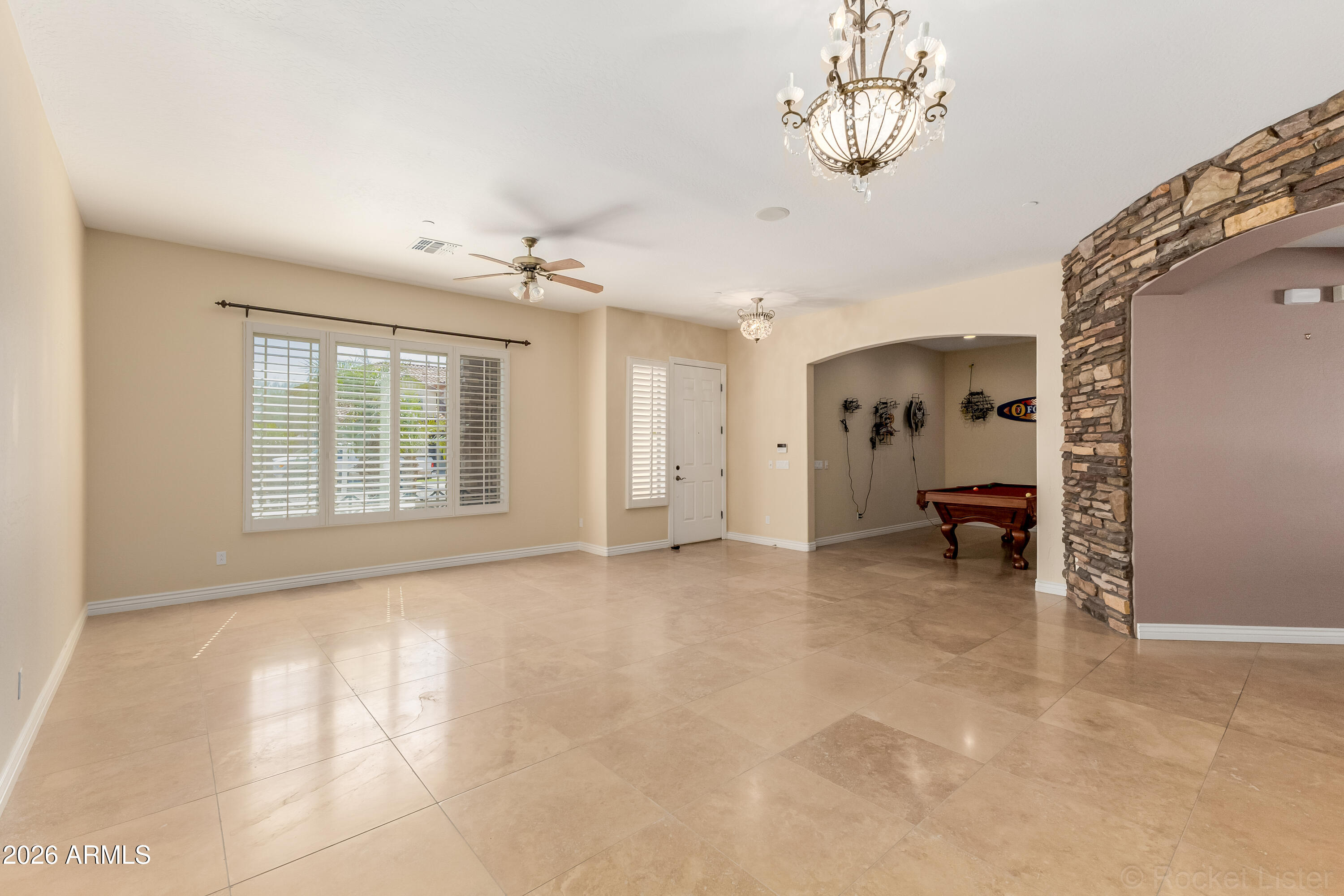 2324 W BLAYLOCK Drive W