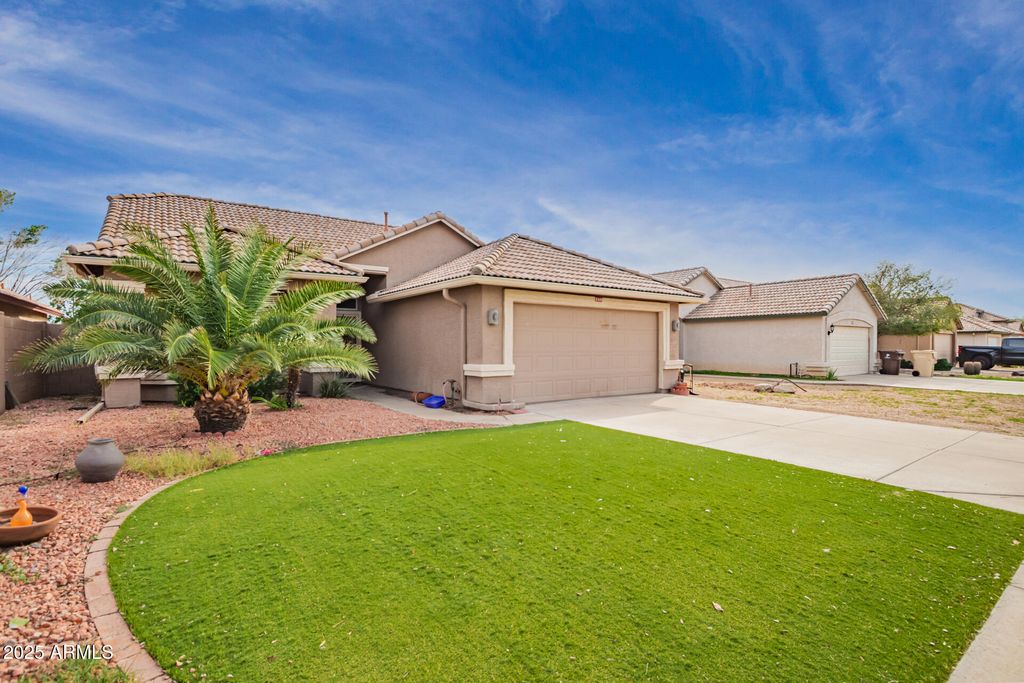 Photo of 7545 W Jenan Drive, Peoria, AZ 85345 (MLS # 6921693)