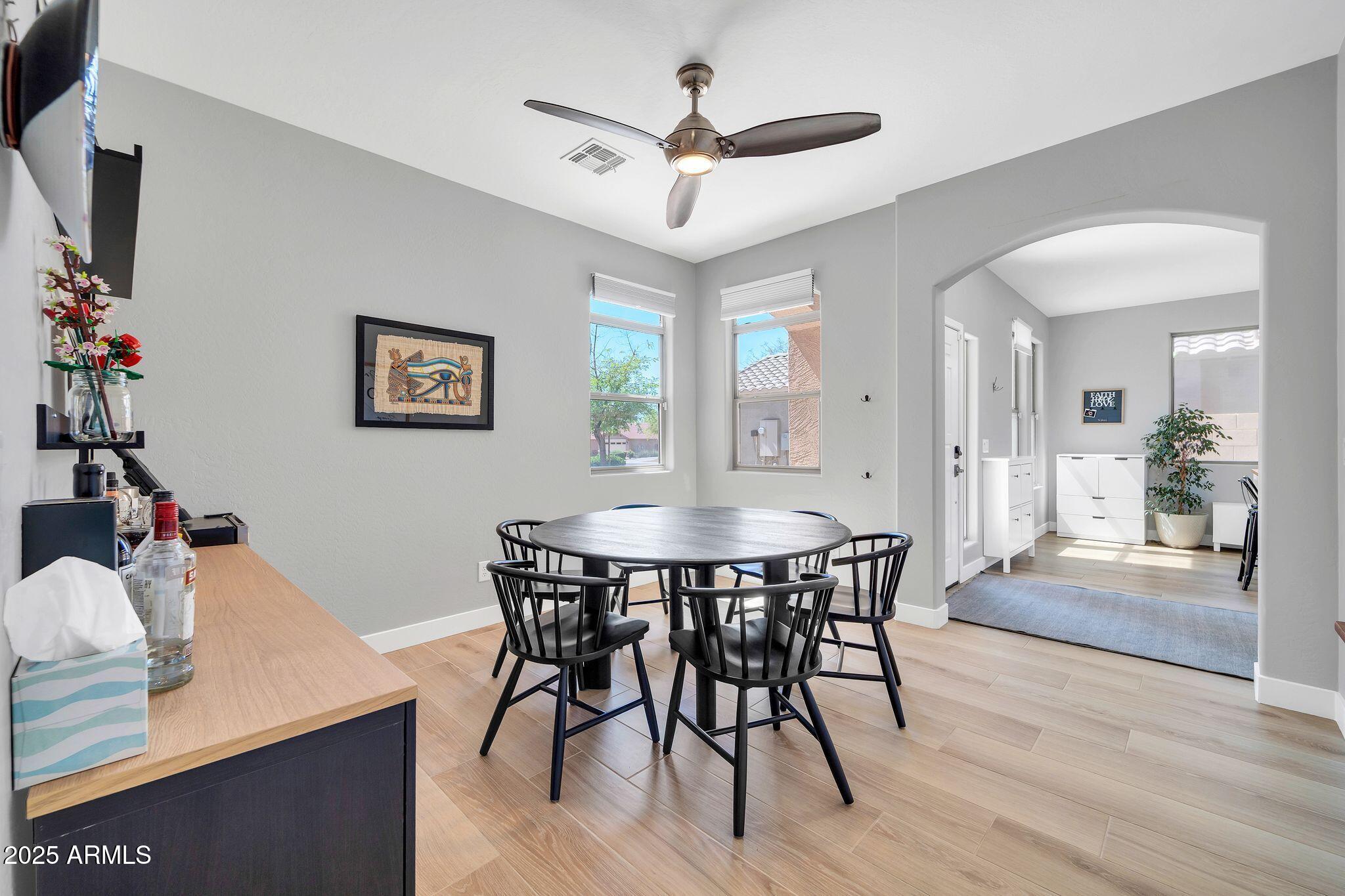 2512 E BEAR CREEK Lane