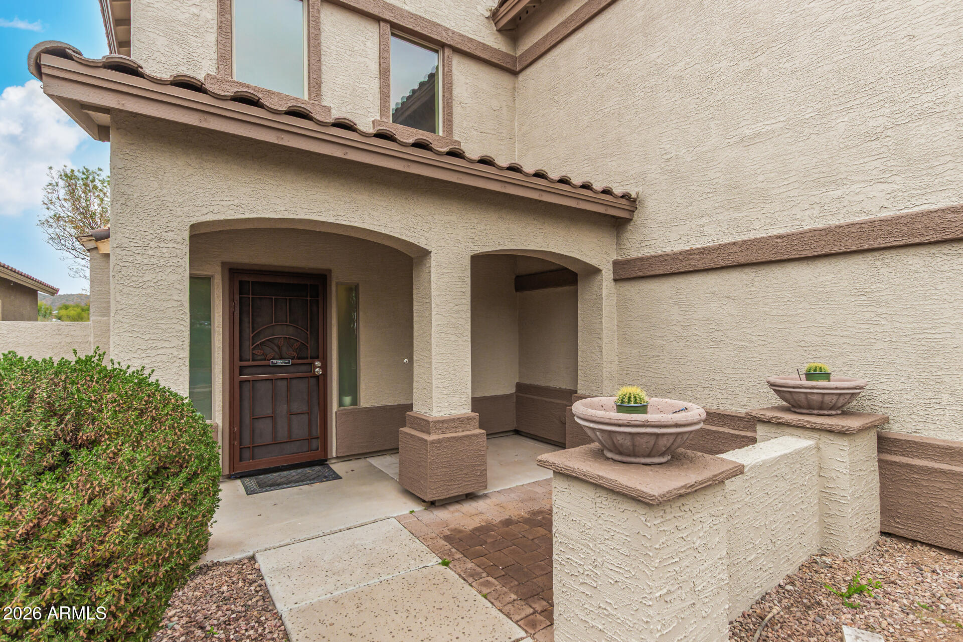 2518 W LONG SHADOW Trail