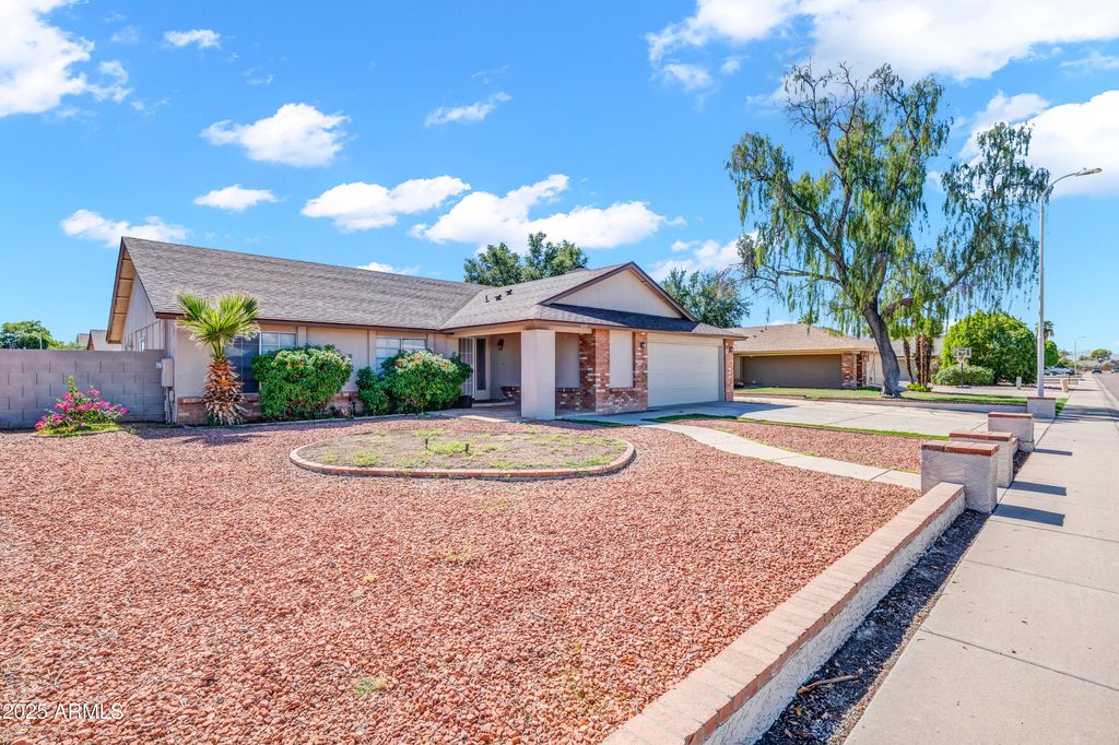 Photo of 8119 W Corrine Drive, Peoria, AZ 85381 (MLS # 6920760)