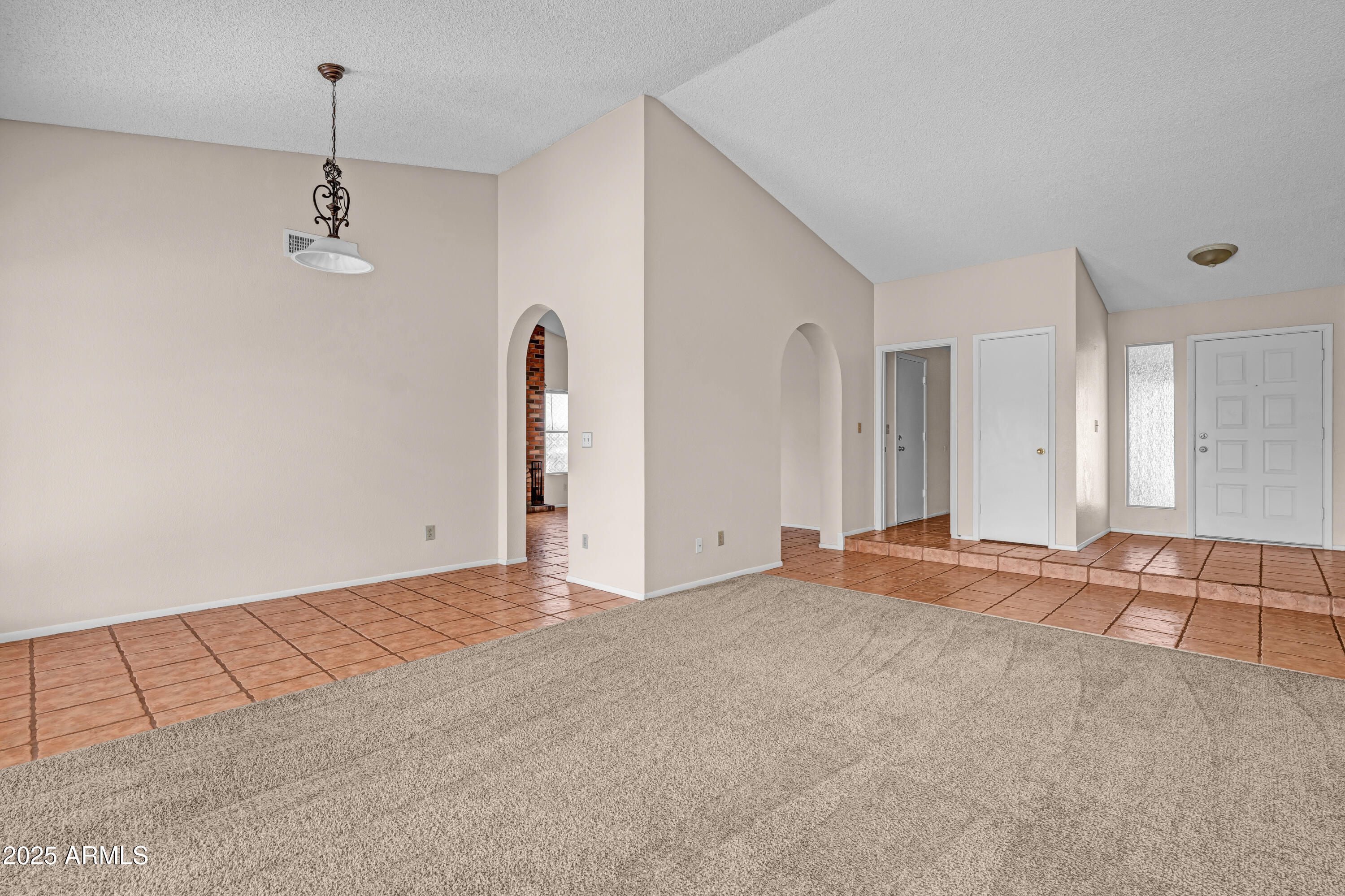 8119 W CORRINE Drive