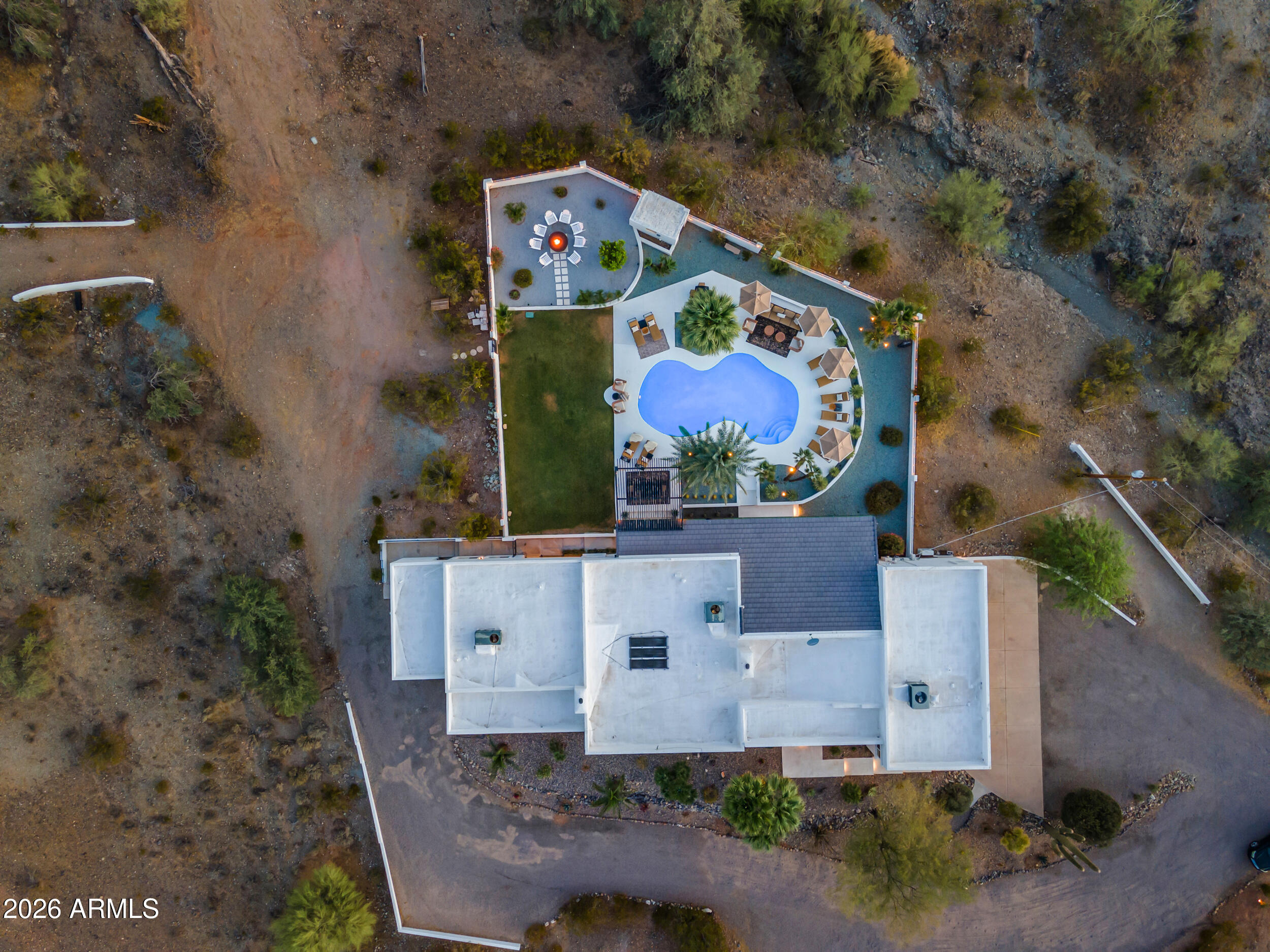 2449 W SUNRISE Drive