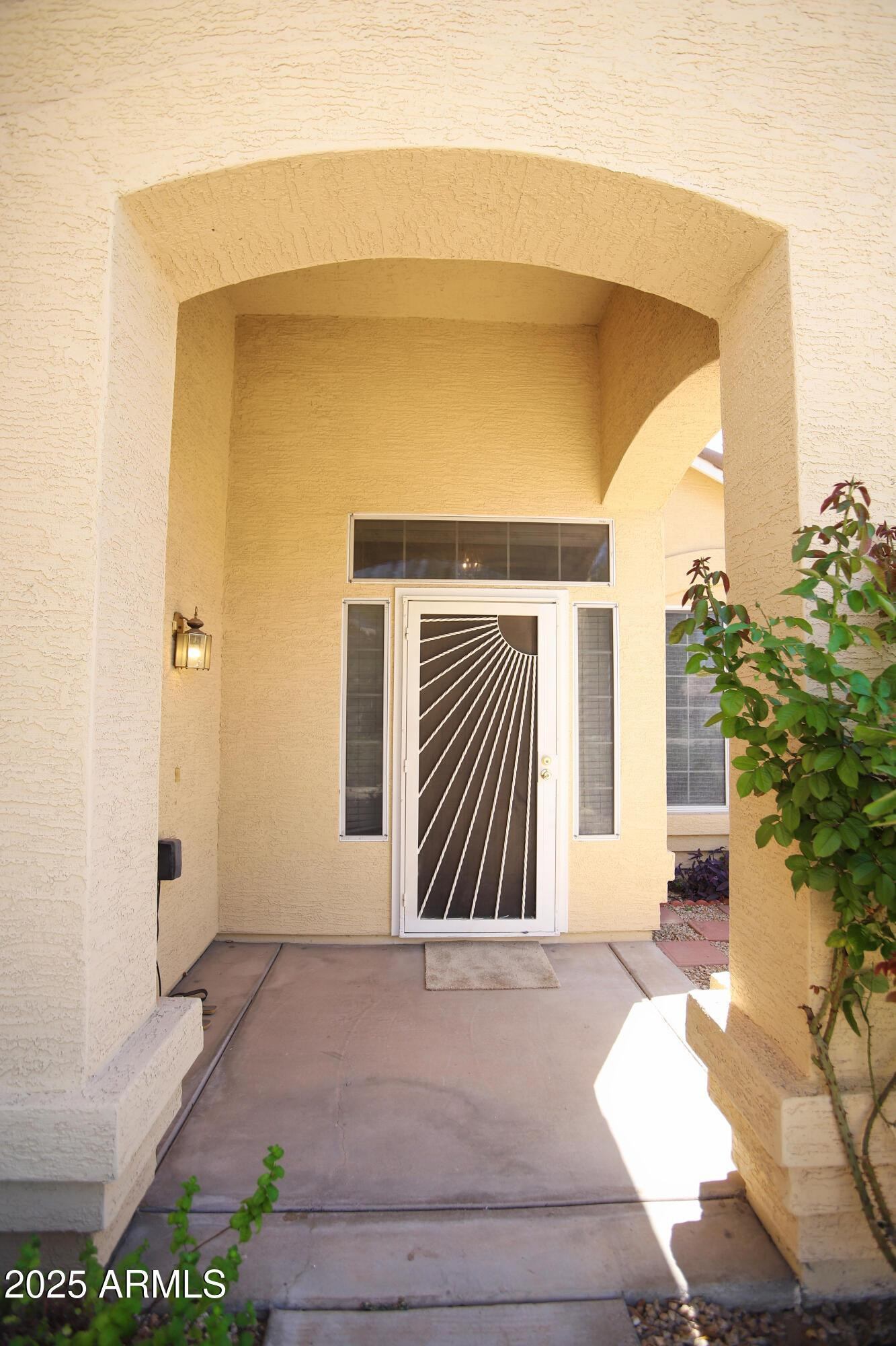 842 N Naples Drive