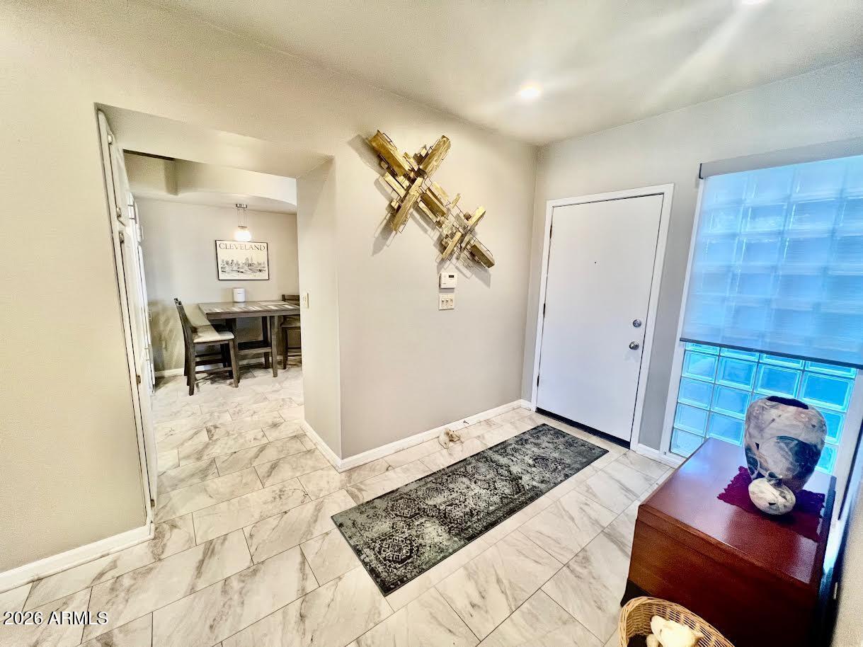 902 W GLENDALE Avenue 212