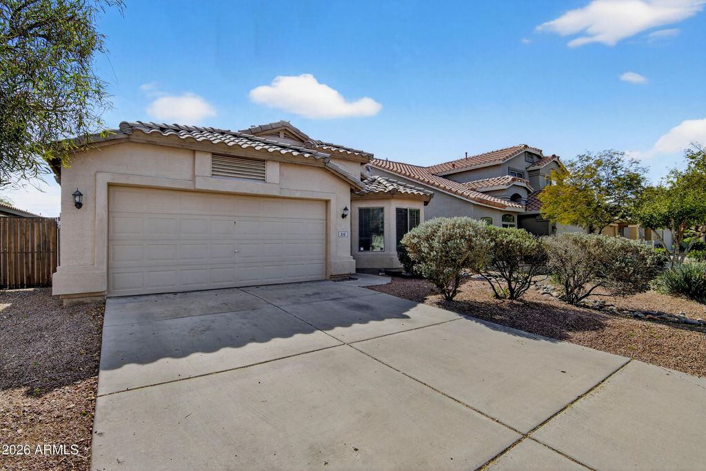 Photo of 515 W Love Road, San Tan Valley, AZ 85143 (MLS # 6985293)