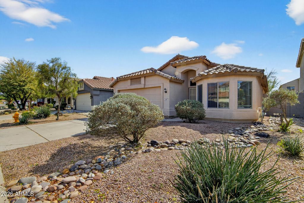 Photo of 515 W Love Road, San Tan Valley, AZ 85143 (MLS # 6985293)