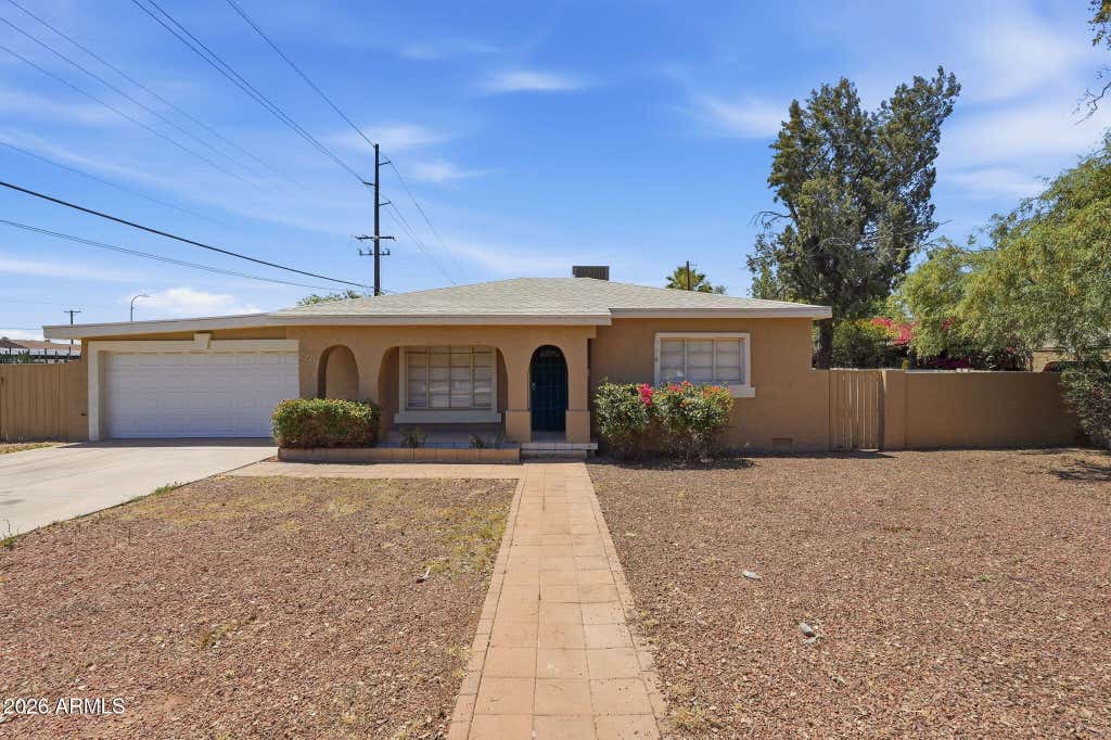 Photo of 2301 W San Miguel Avenue, Phoenix, AZ 85015 (MLS # 7052752)