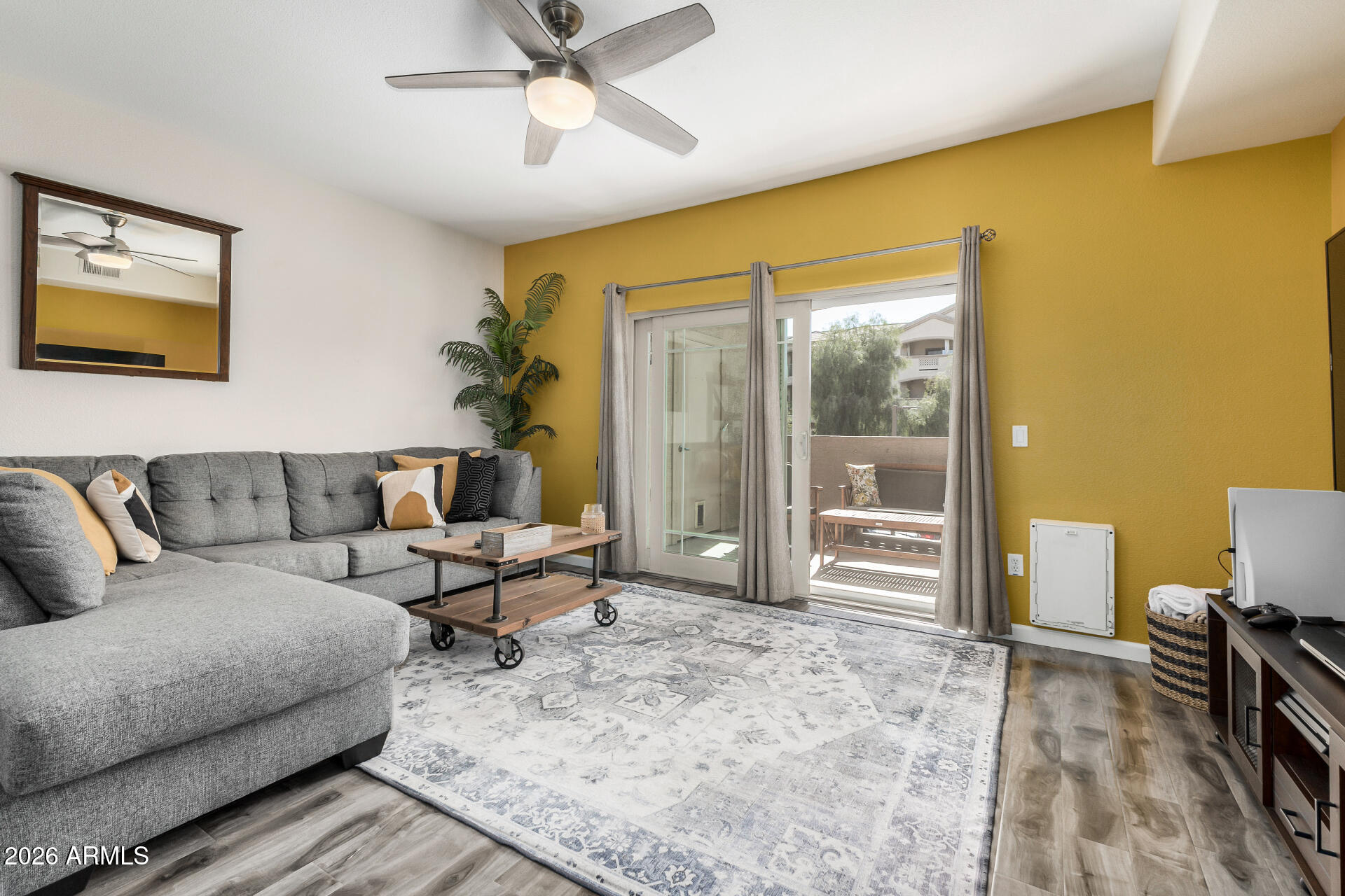 920 E DEVONSHIRE Avenue 2027