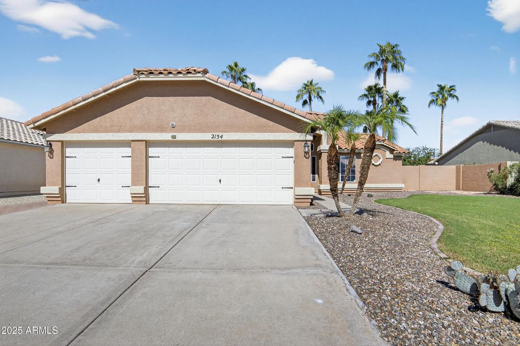 Photo of 2154 E Temple Court, Gilbert, AZ 85296 (MLS # 6935294)