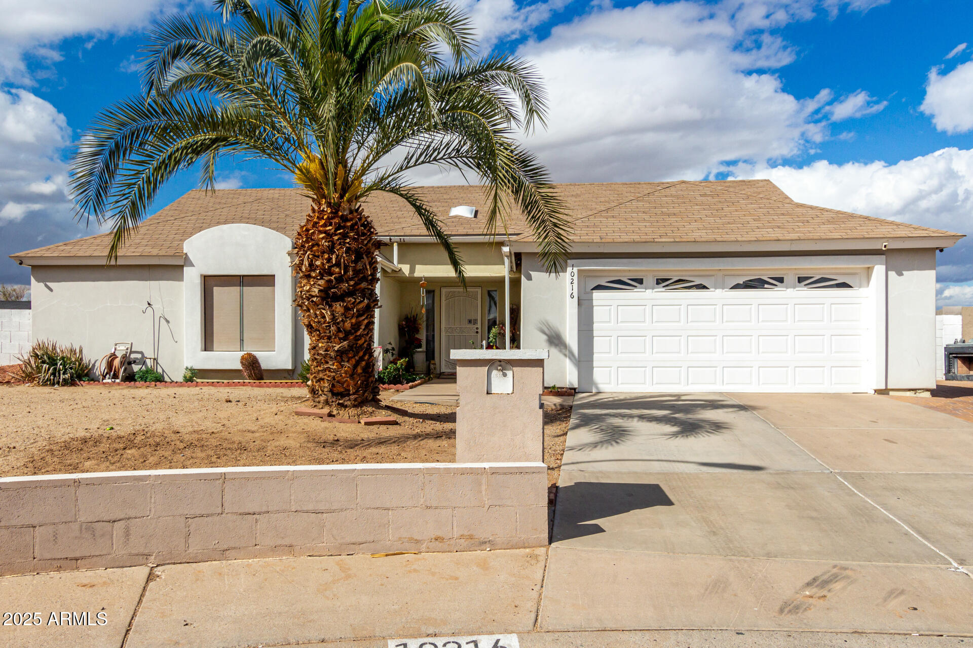 10216 W MINNEZONA Avenue