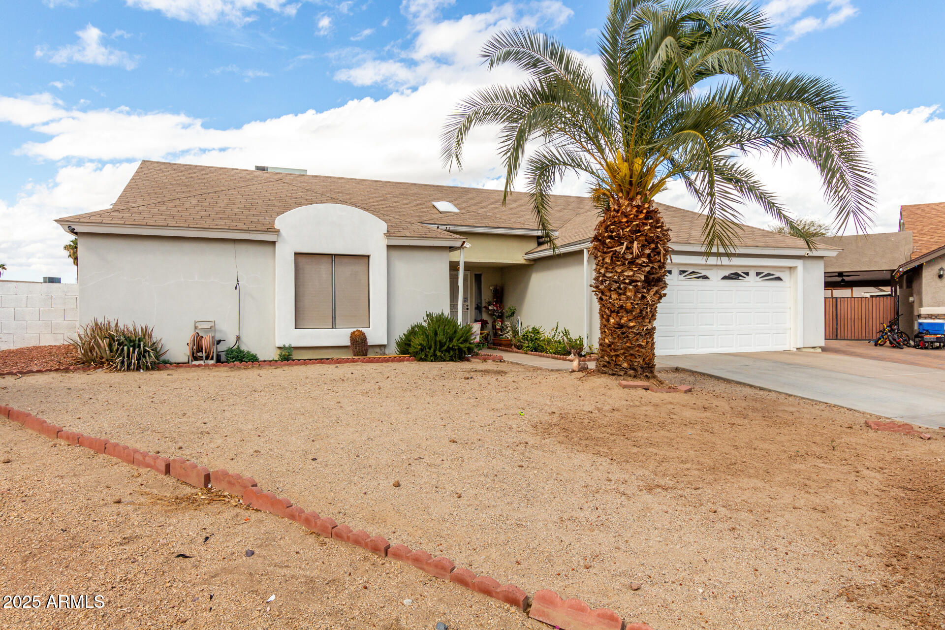 10216 W MINNEZONA Avenue
