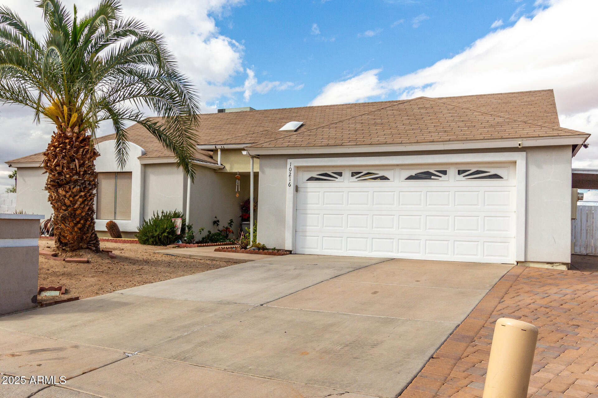 10216 W MINNEZONA Avenue