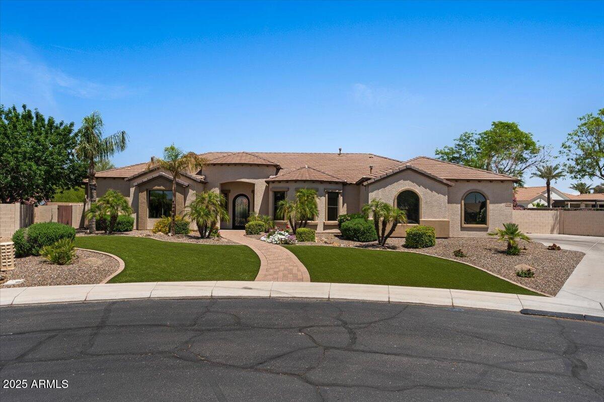5755 S PEARL Drive