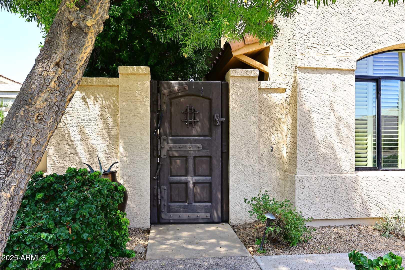 8100 E CAMELBACK Road 39