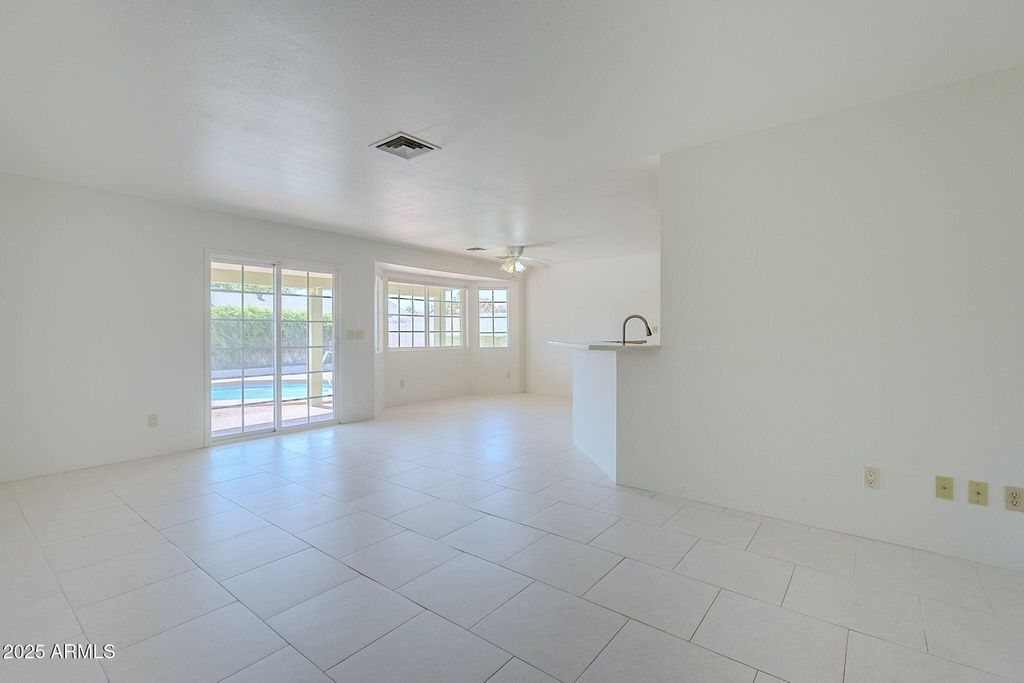 Photo of 4709 W Orchid Lane, Chandler, AZ 85226 (MLS # 6924309)