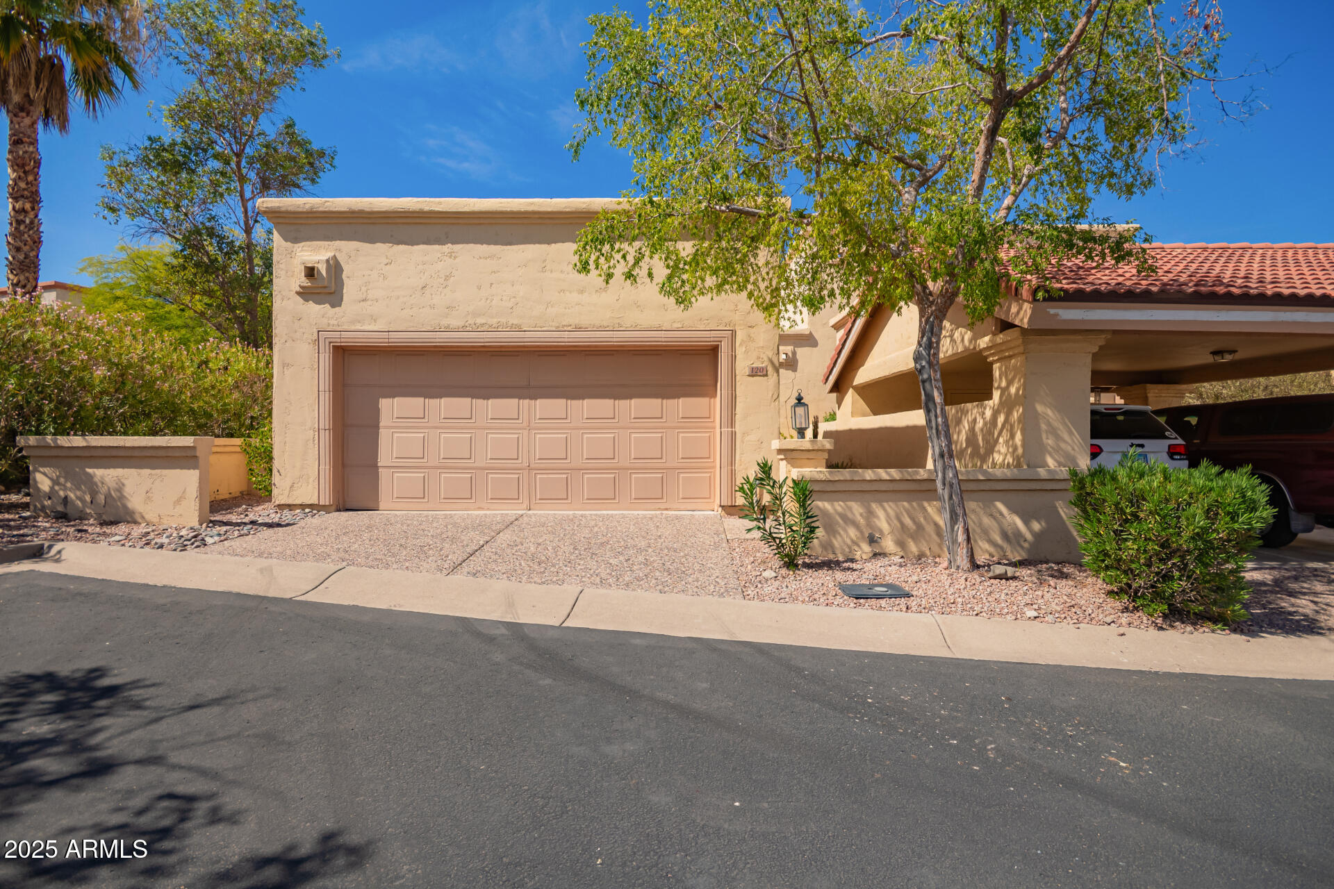 16724 E GUNSIGHT Drive 120