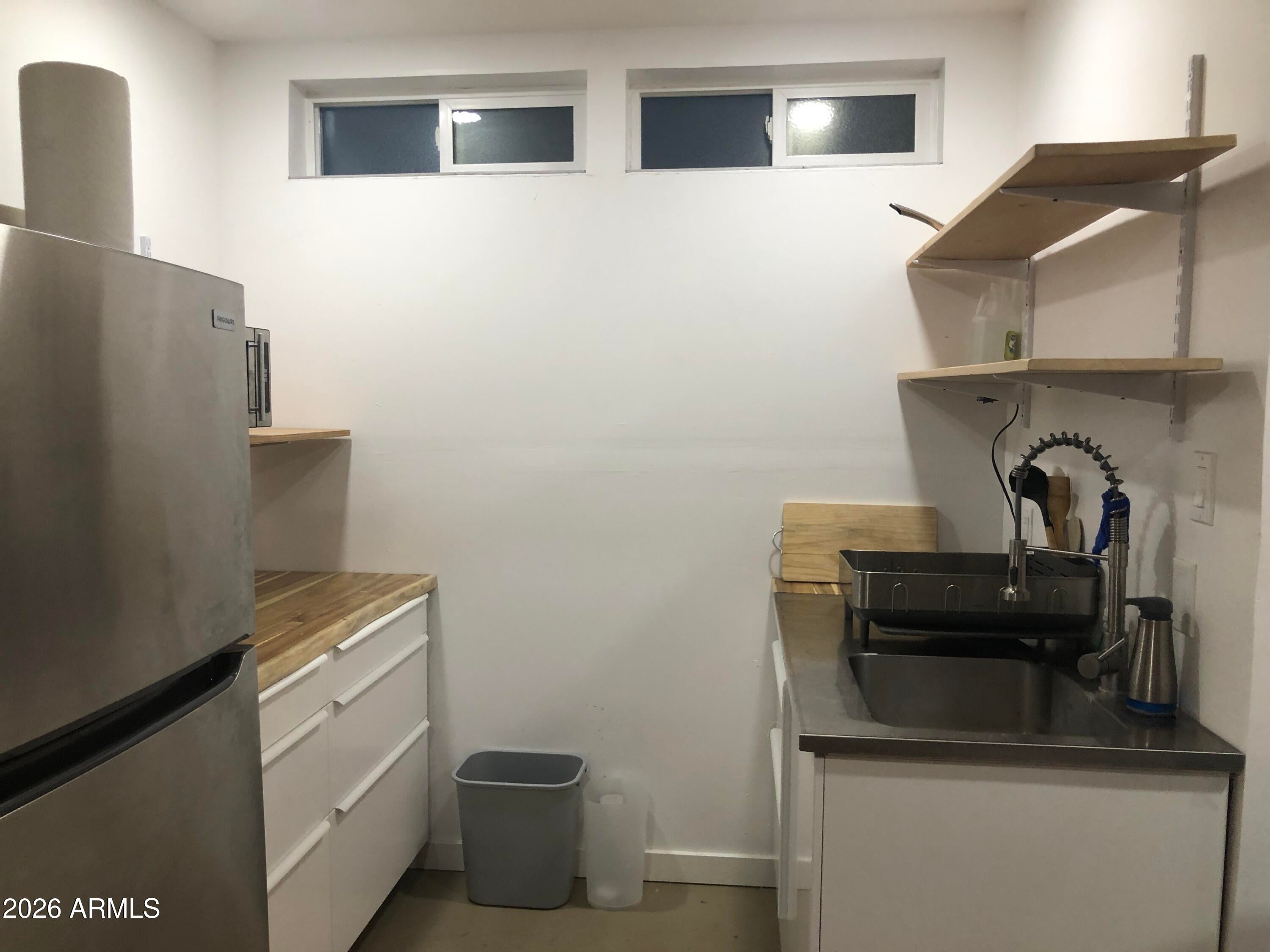 705 W 16th Street 1