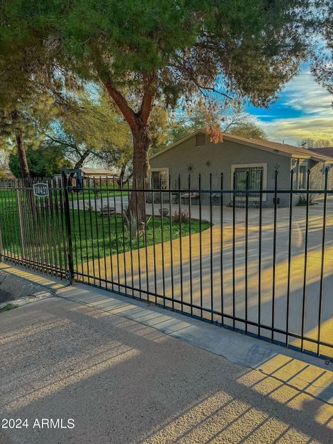 A home in Waddell